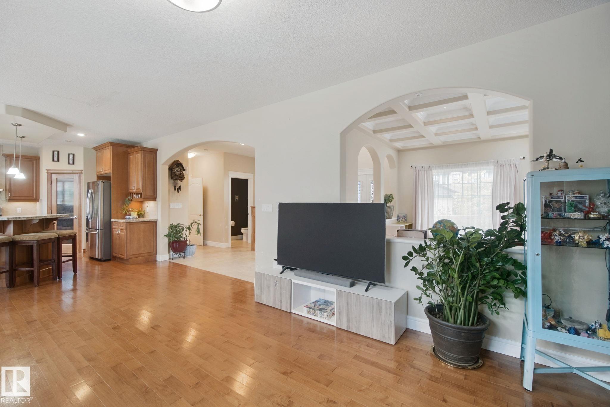 Photo 14 at 6415 Sandin Crescent NW, South Terwillegar, Edmonton