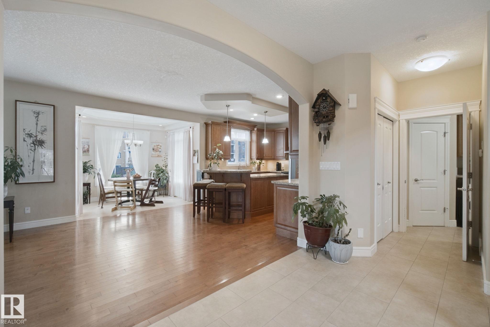 6415 Sandin Crescent NW, South Terwillegar, Edmonton
