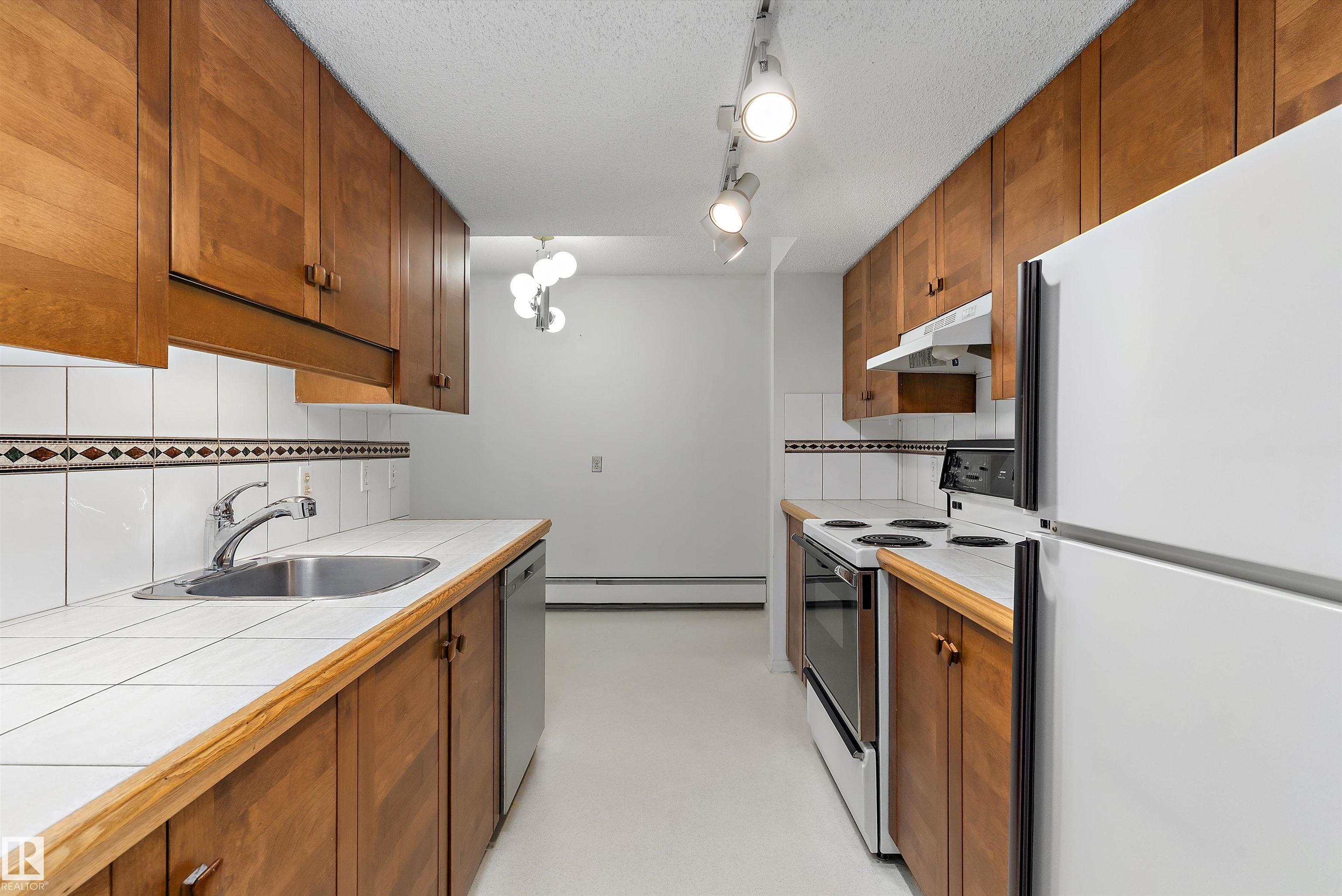 Photo 6 at 1201 - 8220 Jasper Avenue NW, Cromdale, Edmonton