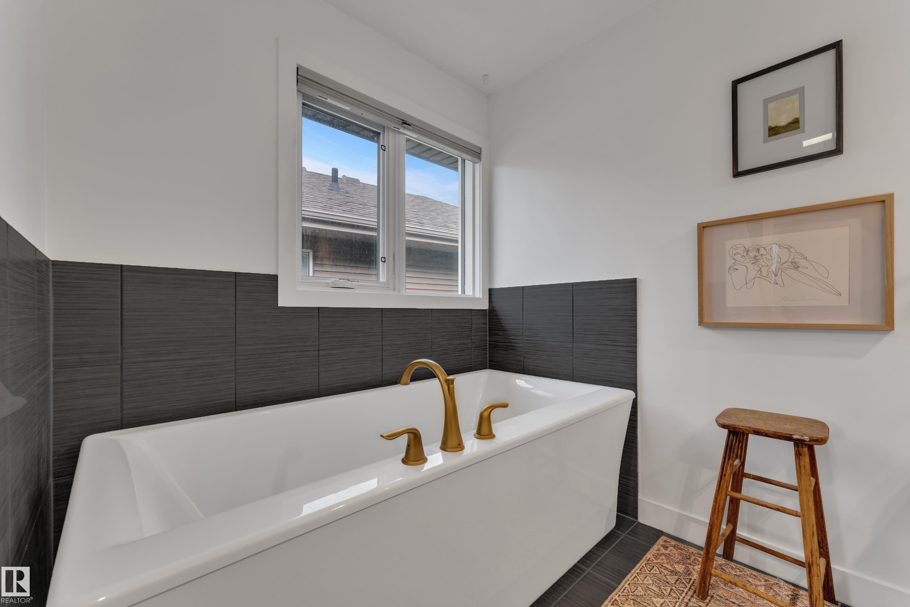 Photo 47 at 3722 Kidd Crescent SW, Keswick, Edmonton