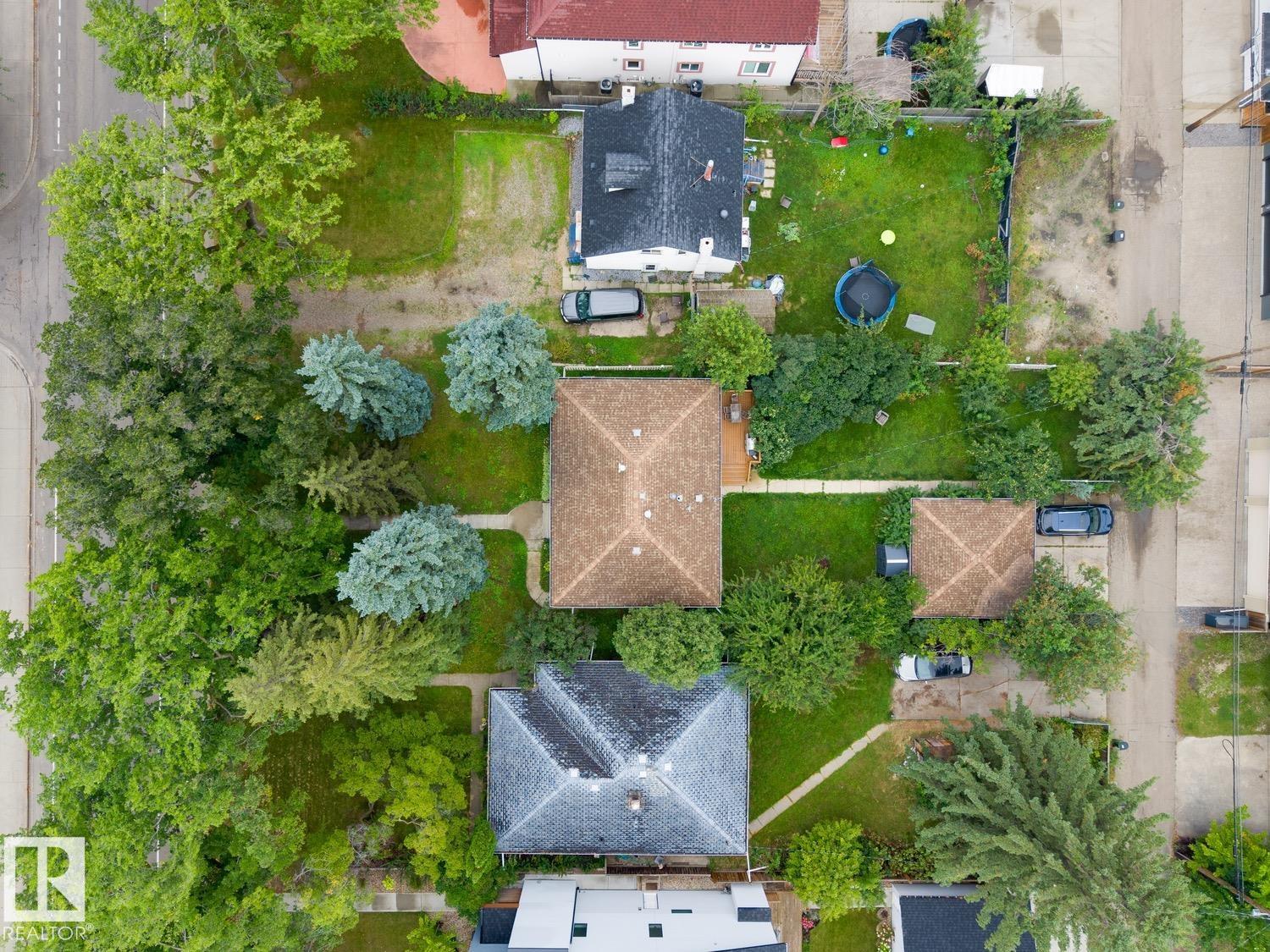 8932 116 Street NW, Windsor Park, Edmonton