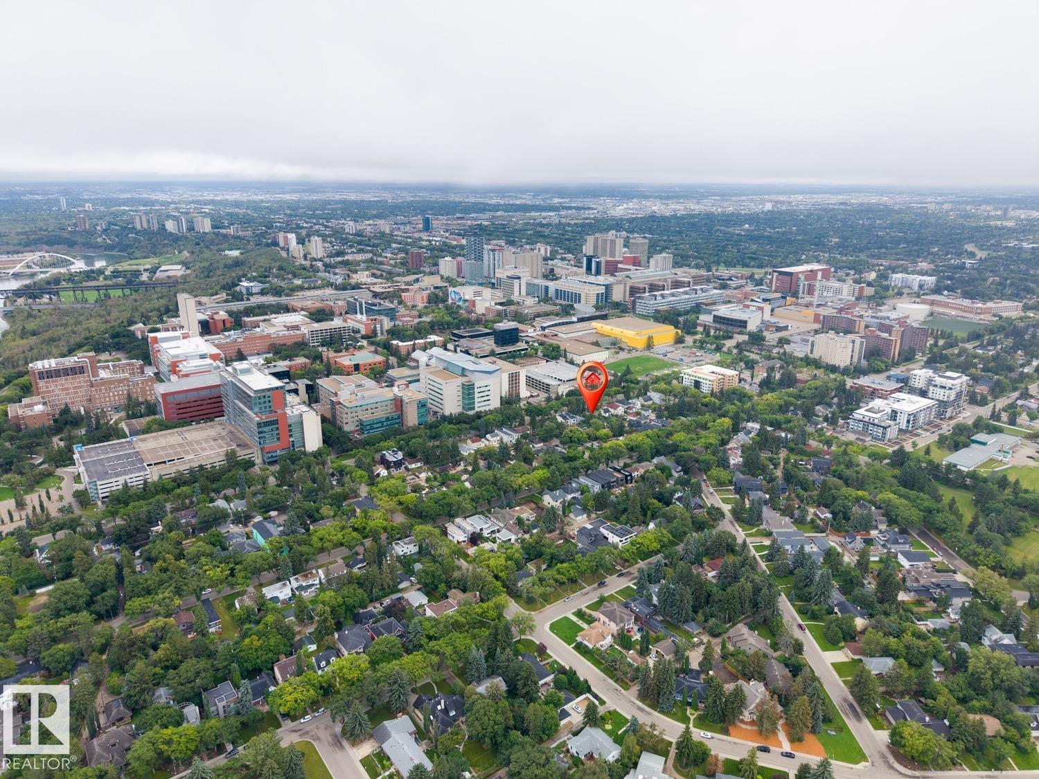 Photo 15 at 8932 116 Street NW, Windsor Park, Edmonton
