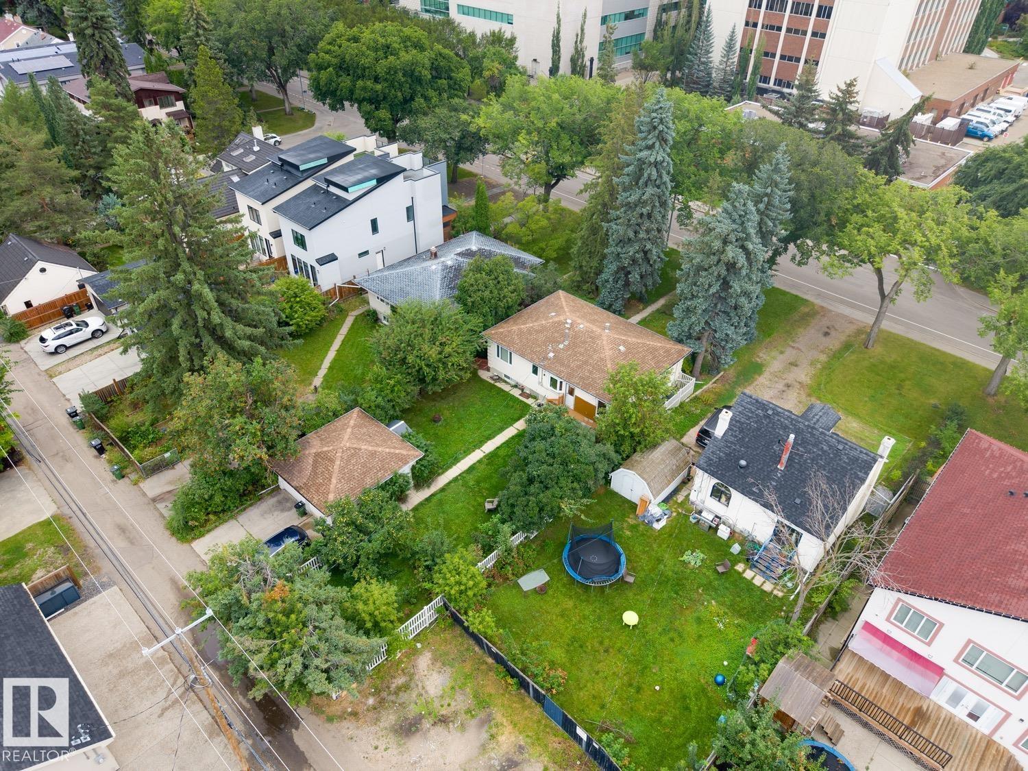 8932 116 Street NW, Windsor Park, Edmonton