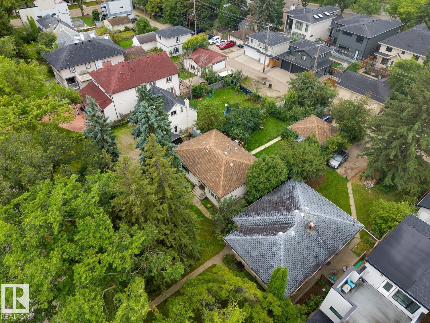 8932 116 Street NW, Windsor Park, Edmonton