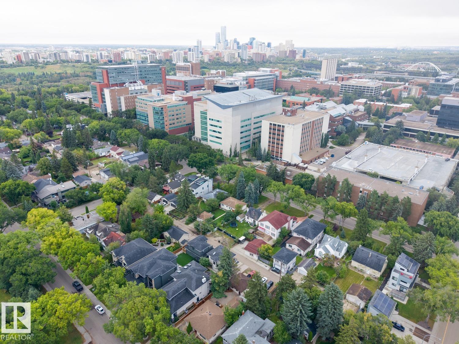 Photo 6 at 8932 116 Street NW, Windsor Park, Edmonton