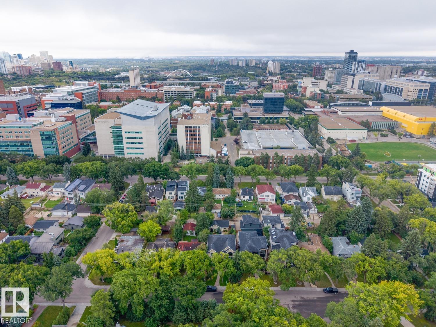 Photo 7 at 8932 116 Street NW, Windsor Park, Edmonton