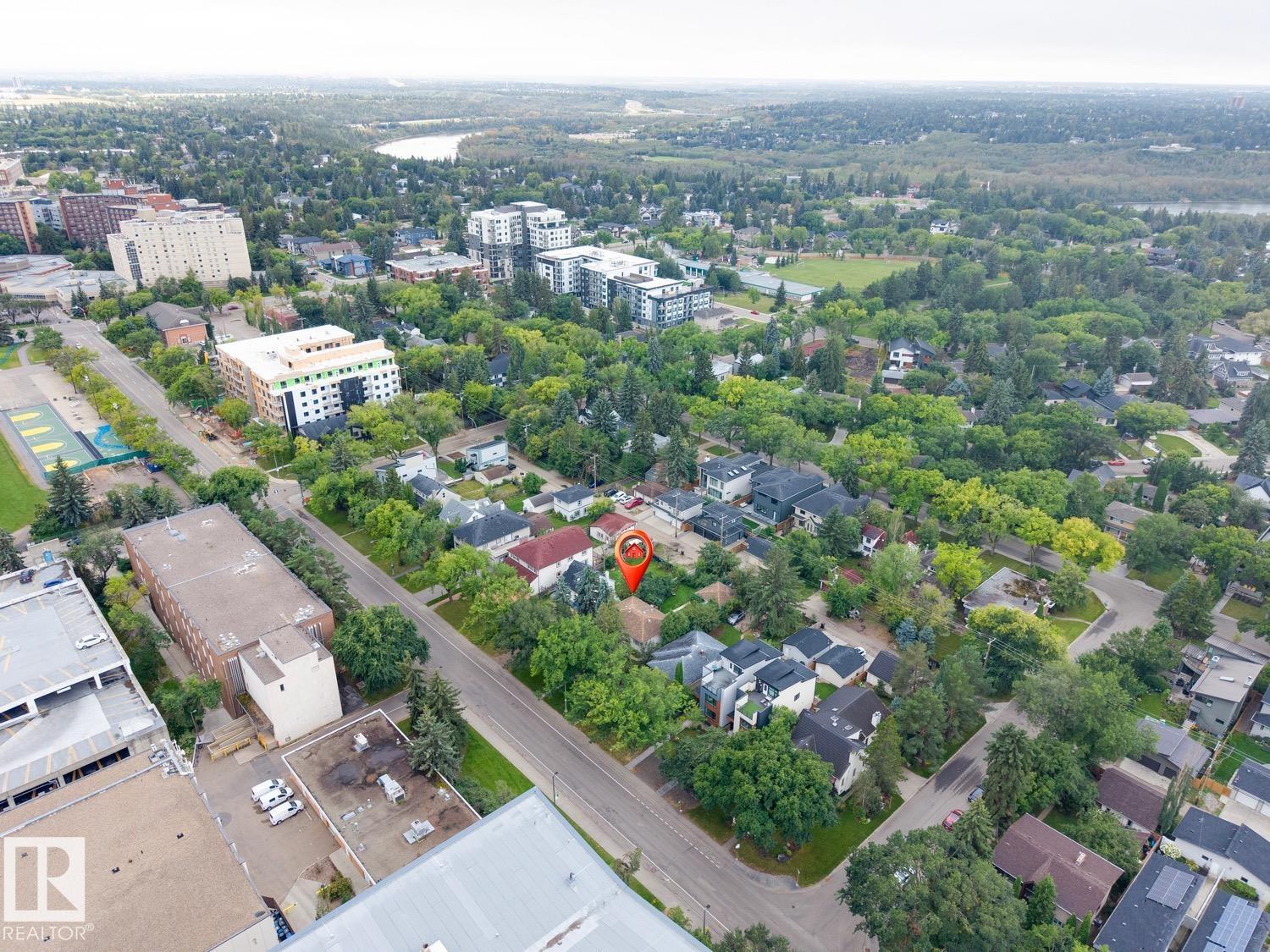 Photo 9 at 8932 116 Street NW, Windsor Park, Edmonton