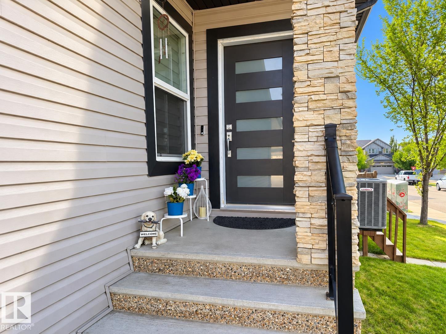 144 52 Street SW, Charlesworth, Edmonton