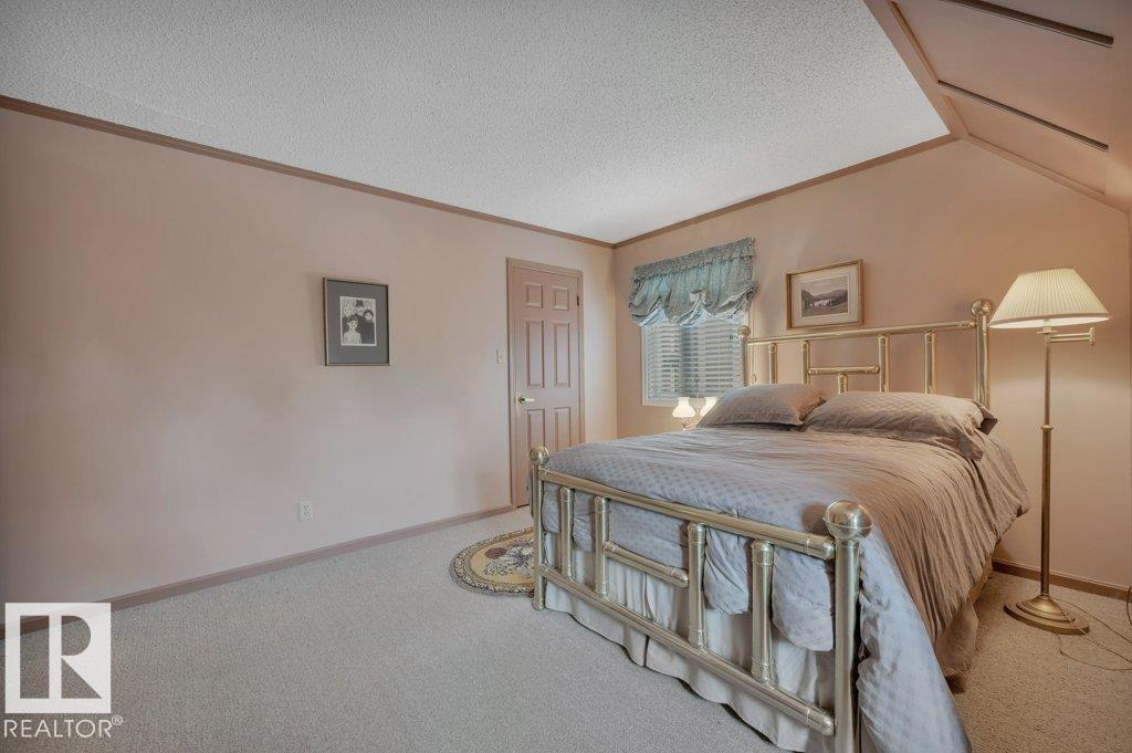 Photo 31 at 712 Romaniuk Road NW, Rhatigan Ridge, Edmonton