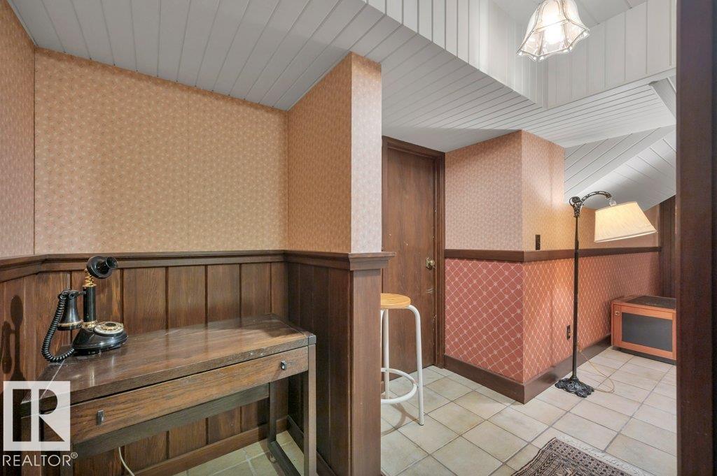 Photo 37 at 712 Romaniuk Road NW, Rhatigan Ridge, Edmonton