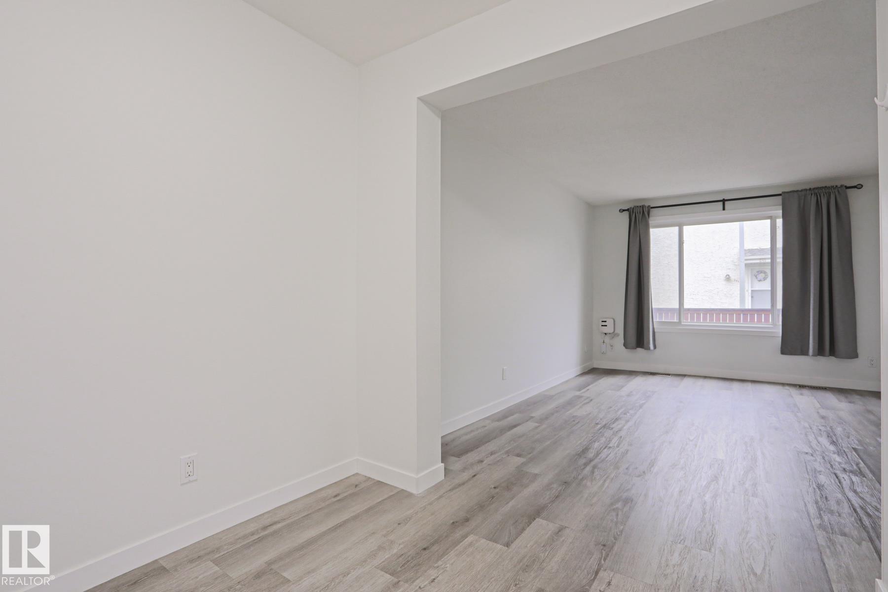 Photo 11 at 238 Primrose Gardens gardens NW, Aldergrove, Edmonton