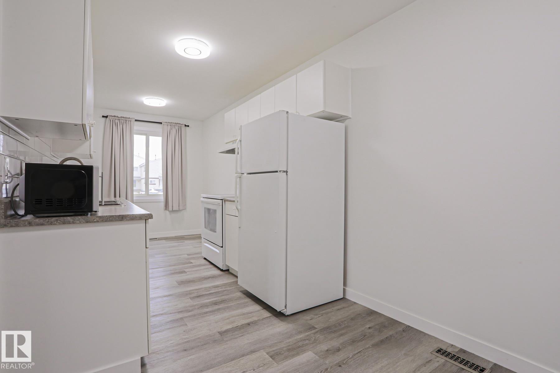 238 Primrose Gardens gardens NW, Aldergrove, Edmonton