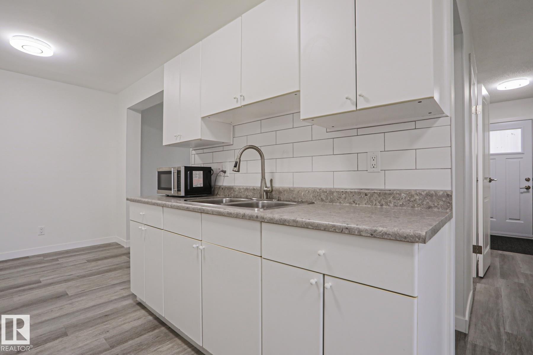 Photo 9 at 238 Primrose Gardens gardens NW, Aldergrove, Edmonton
