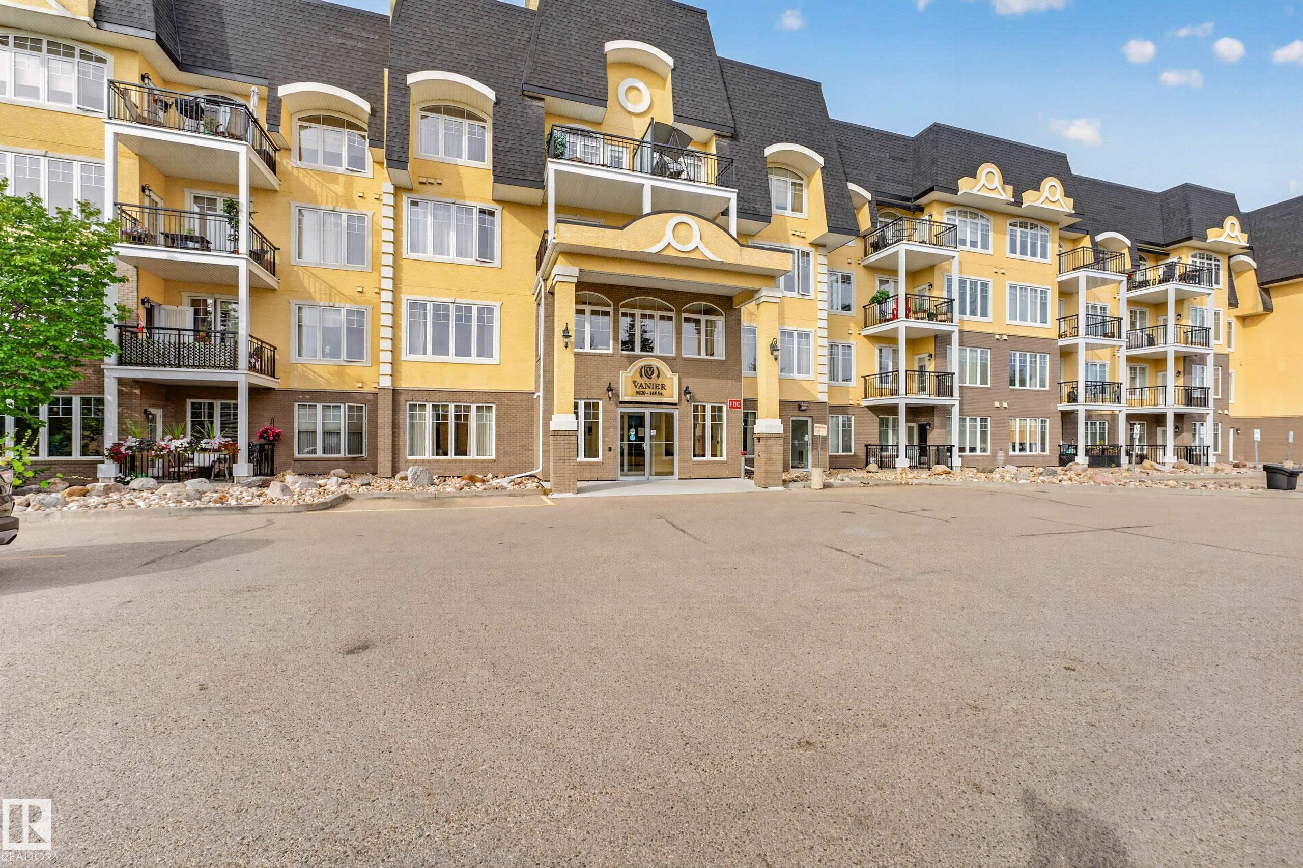 Listing photo thumbnail