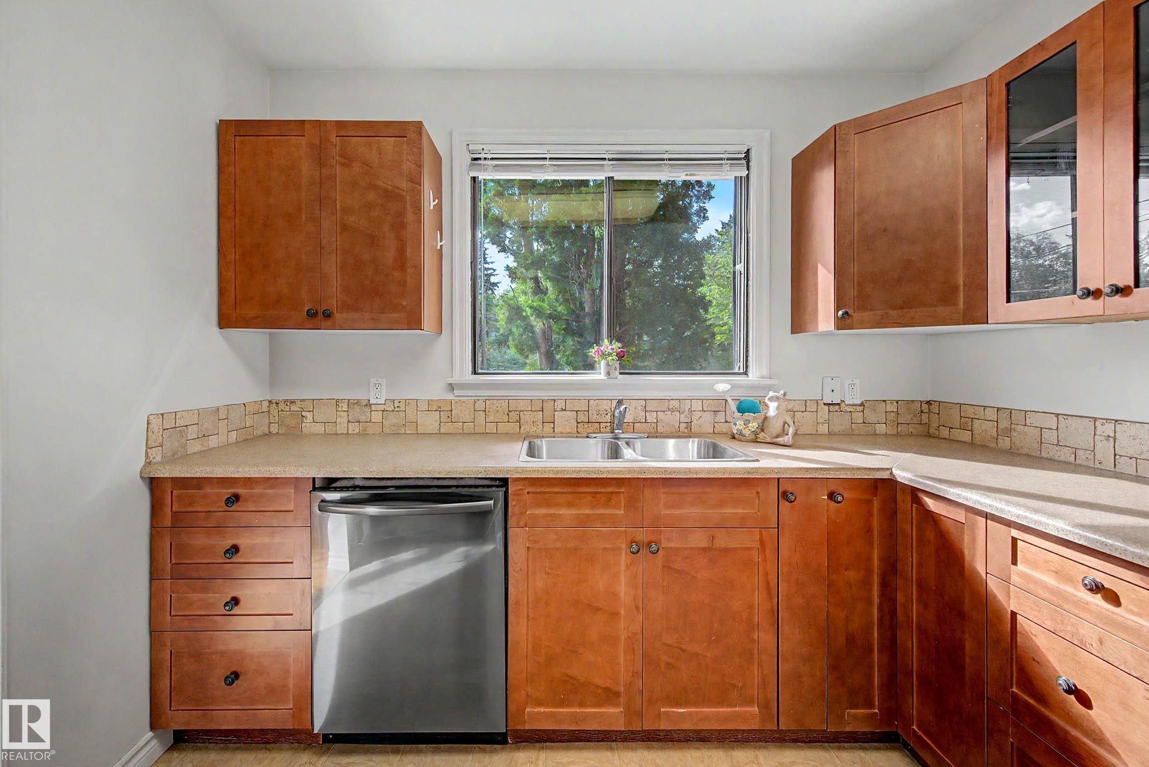 Photo 13 at 10830 138 Street NW, North Glenora, Edmonton