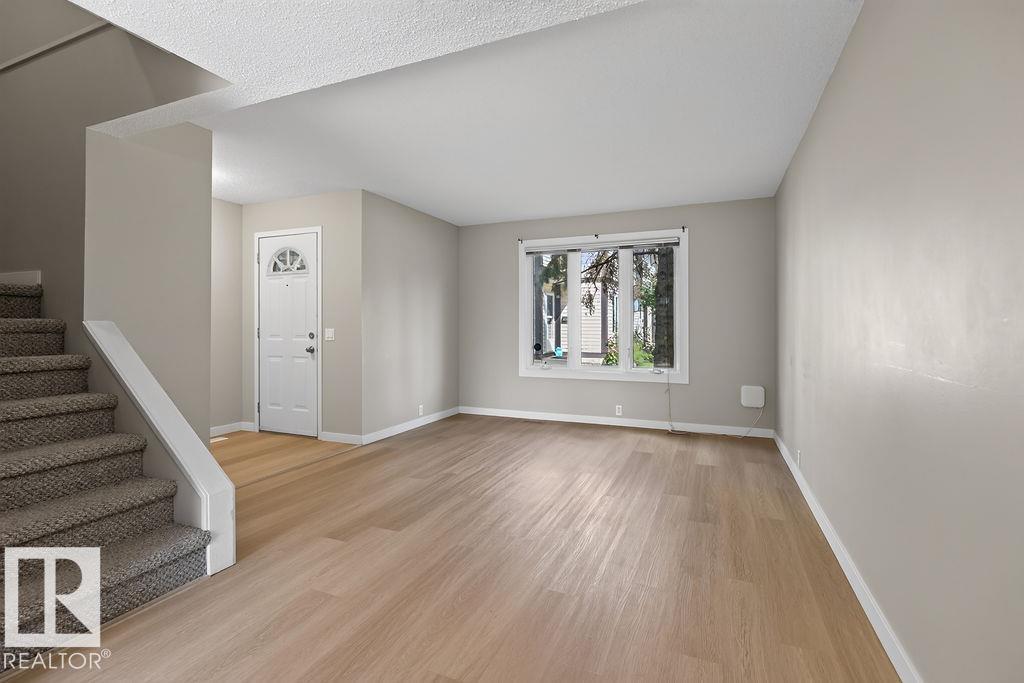 Photo 18 at 18072 93 Avenue NW, Belmead, Edmonton
