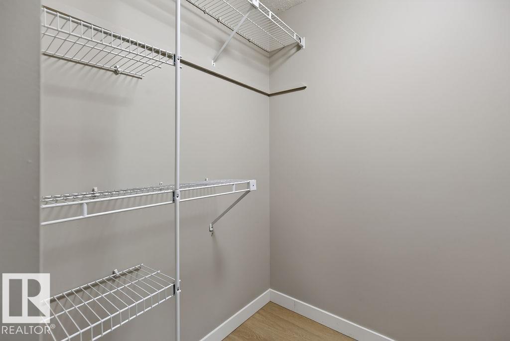 Photo 21 at 18072 93 Avenue NW, Belmead, Edmonton