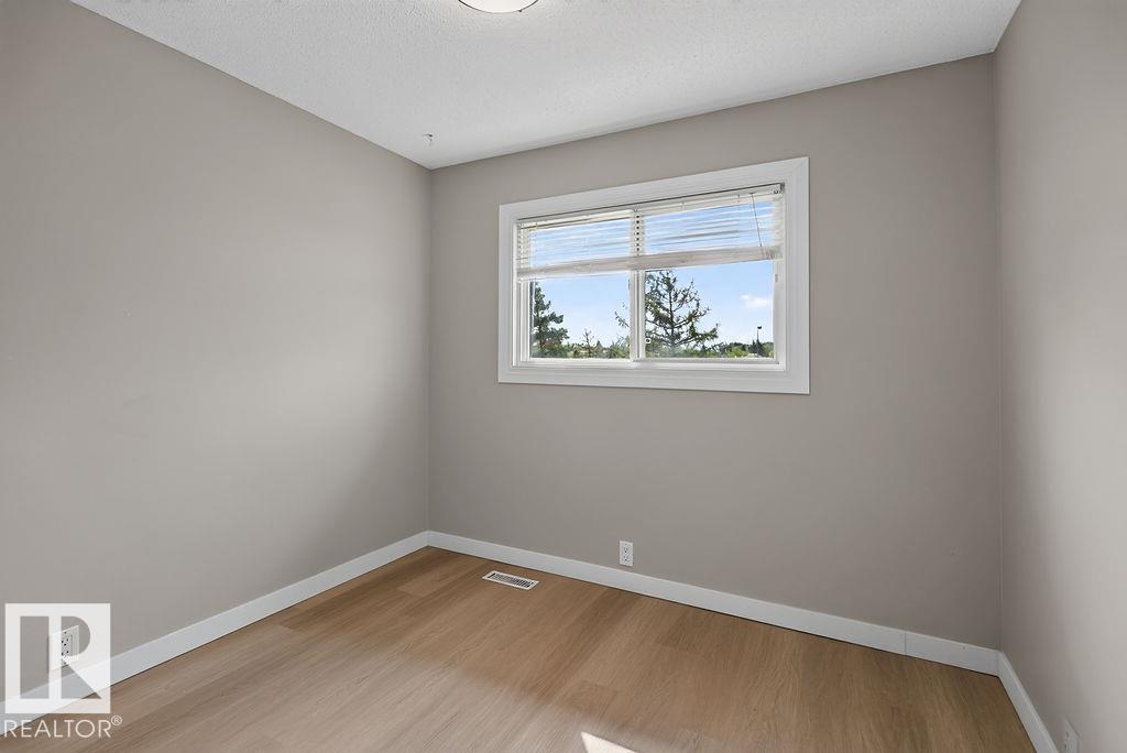 Photo 22 at 18072 93 Avenue NW, Belmead, Edmonton