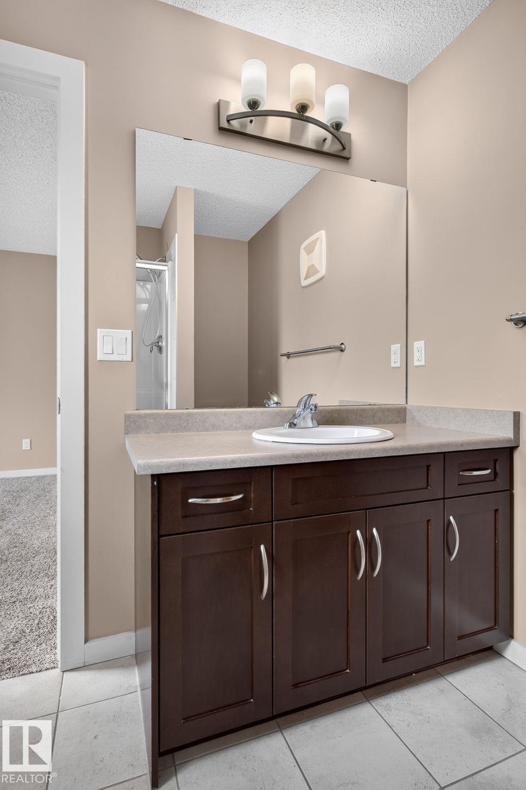 Photo 22 at 626 42 Avenue NW, Maple Crest, Edmonton