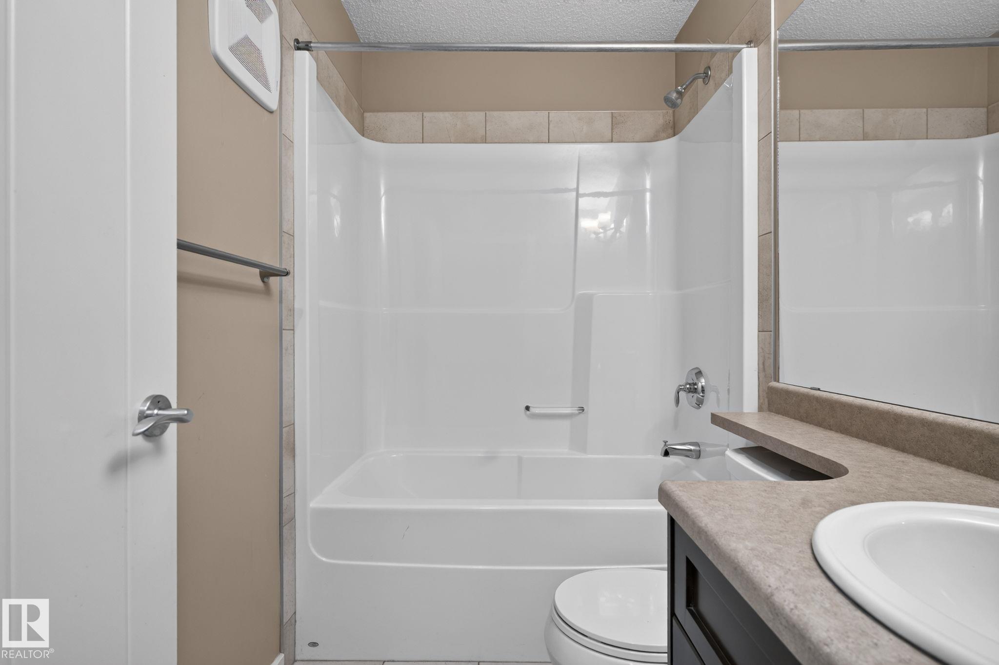 Photo 24 at 626 42 Avenue NW, Maple Crest, Edmonton