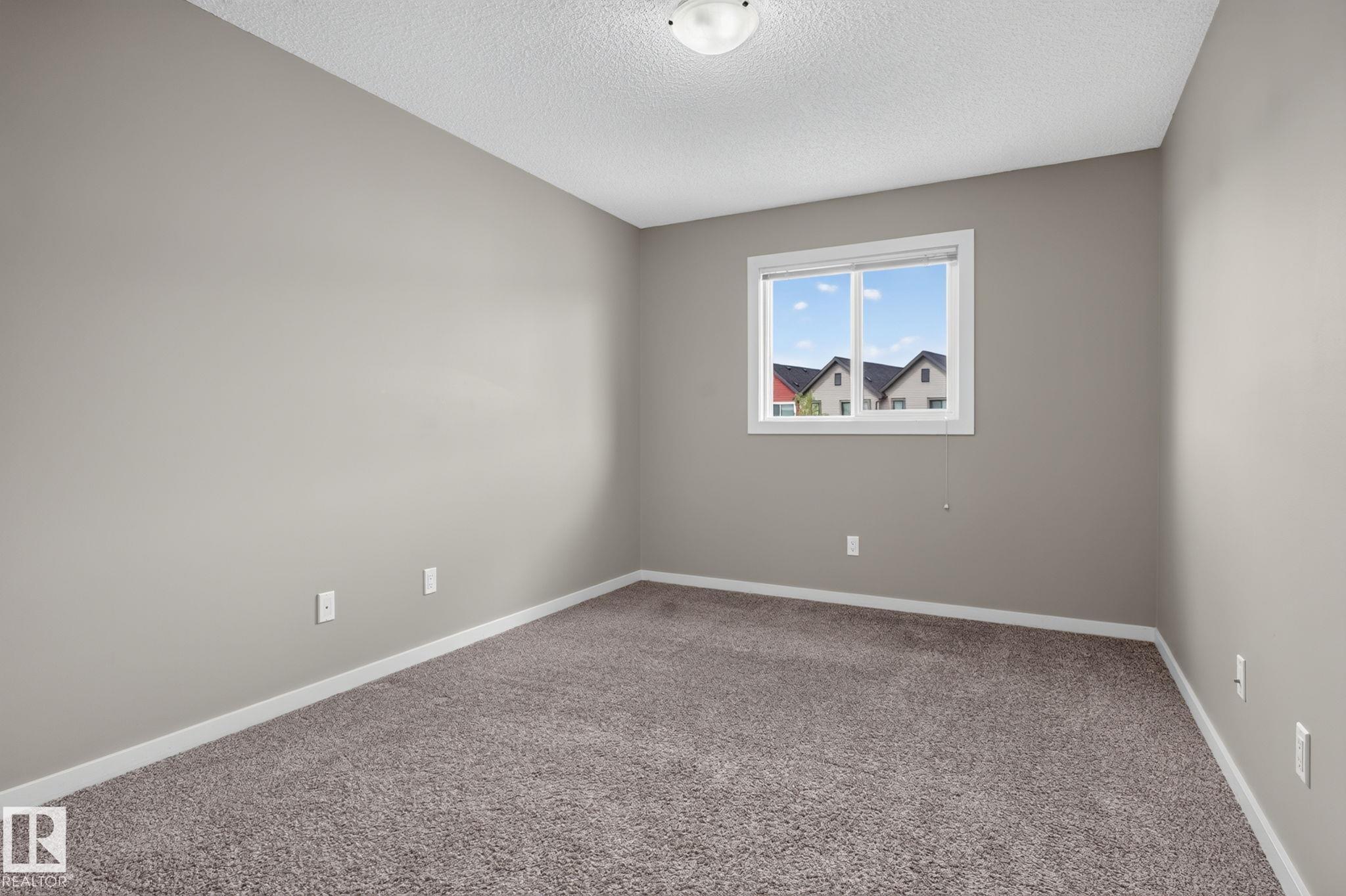 Photo 29 at 626 42 Avenue NW, Maple Crest, Edmonton