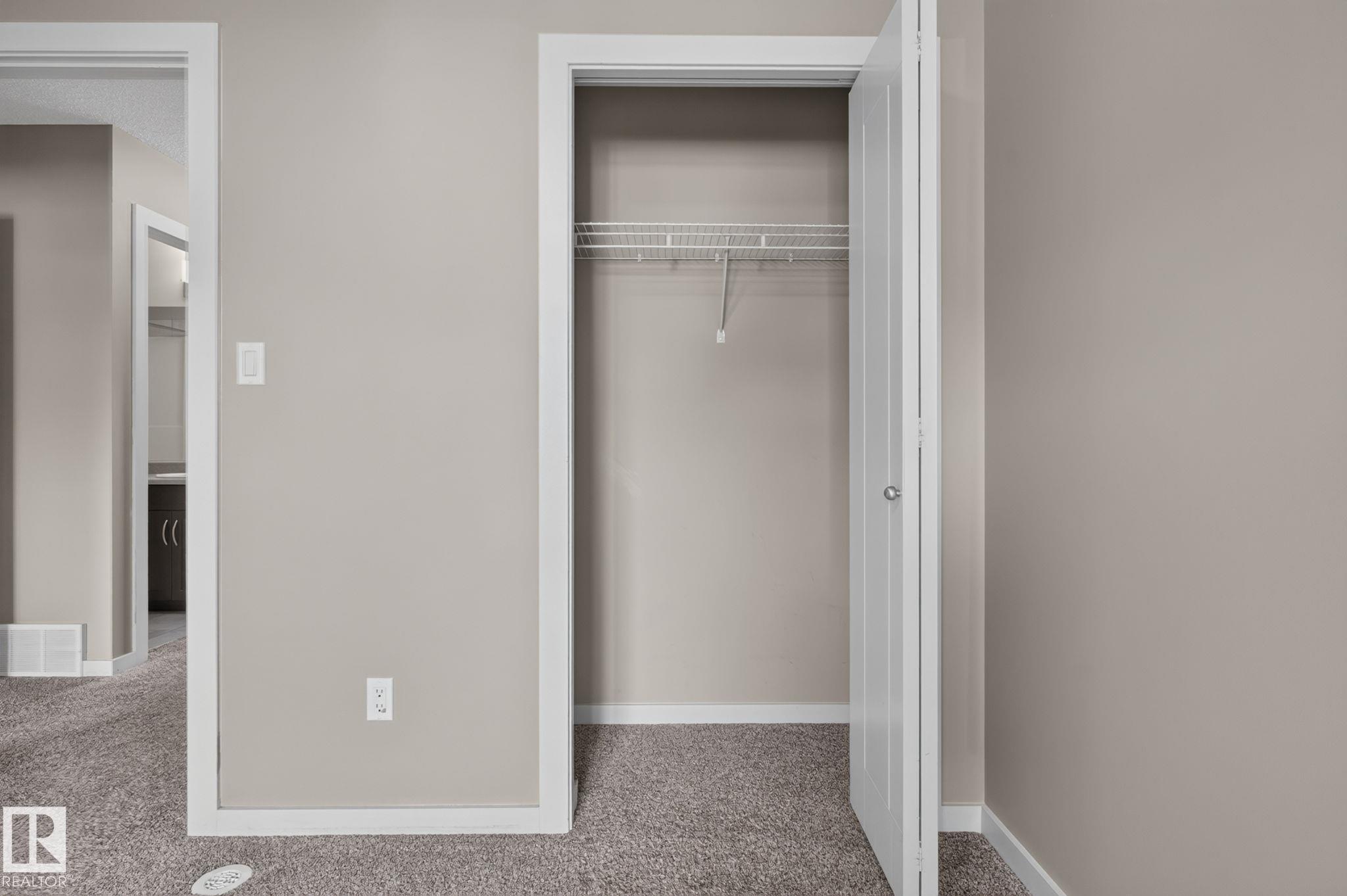 Photo 31 at 626 42 Avenue NW, Maple Crest, Edmonton