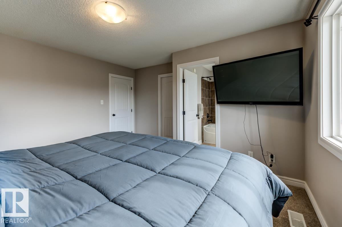 Photo 32 at 11612 17 Avenue SW, Rutherford, Edmonton