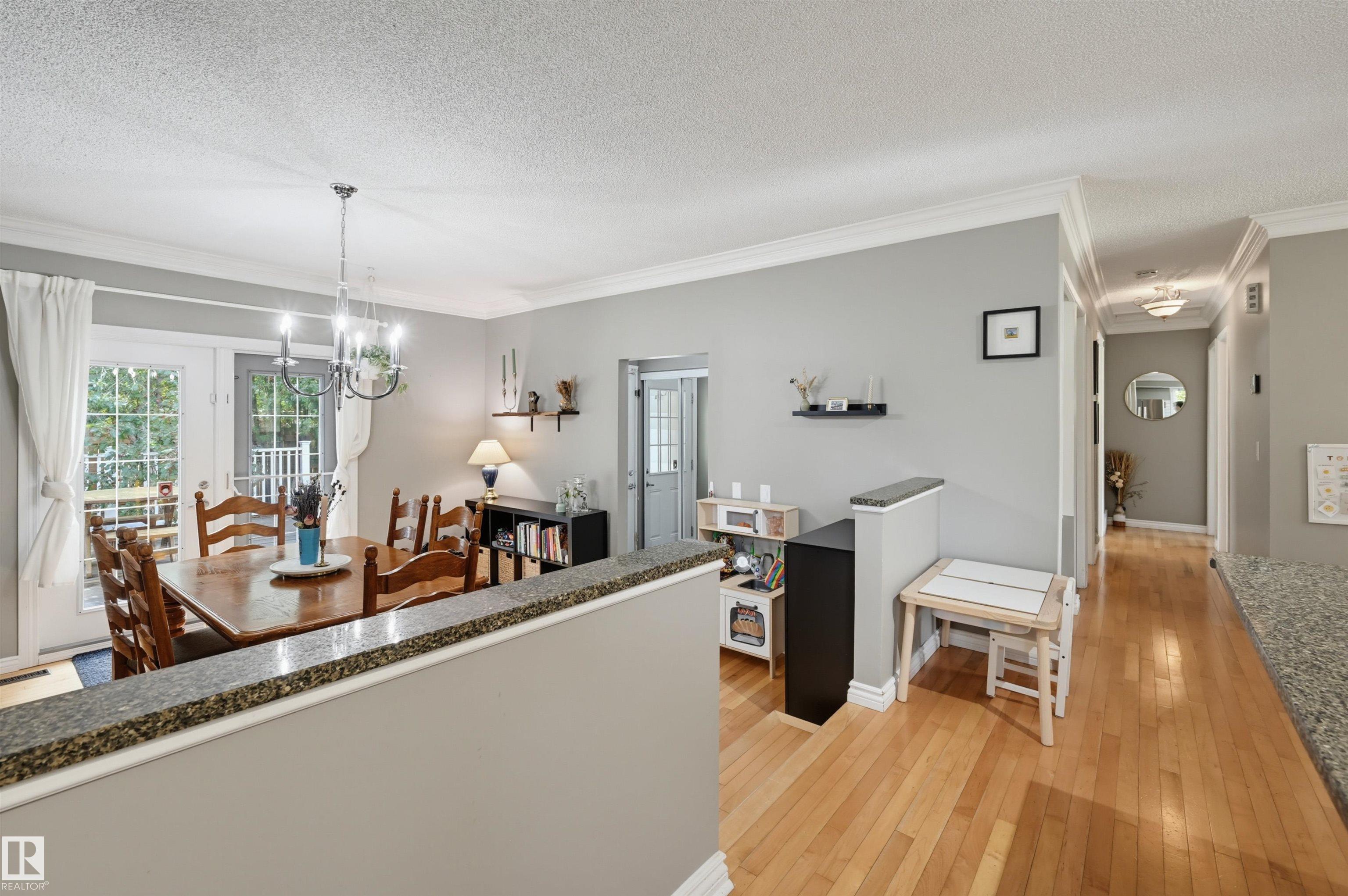Photo 12 at 11423 35 Avenue NW, Greenfield, Edmonton