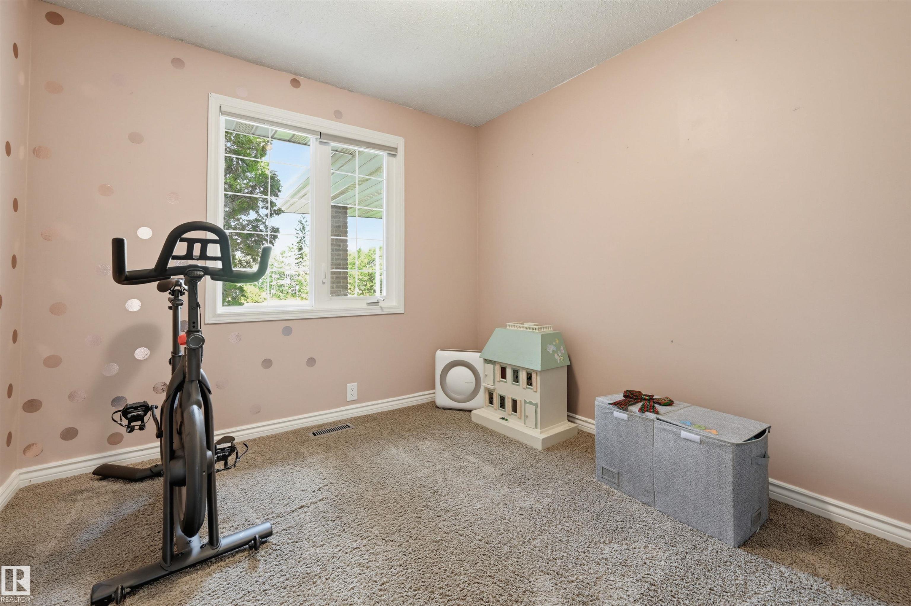 Photo 18 at 11423 35 Avenue NW, Greenfield, Edmonton