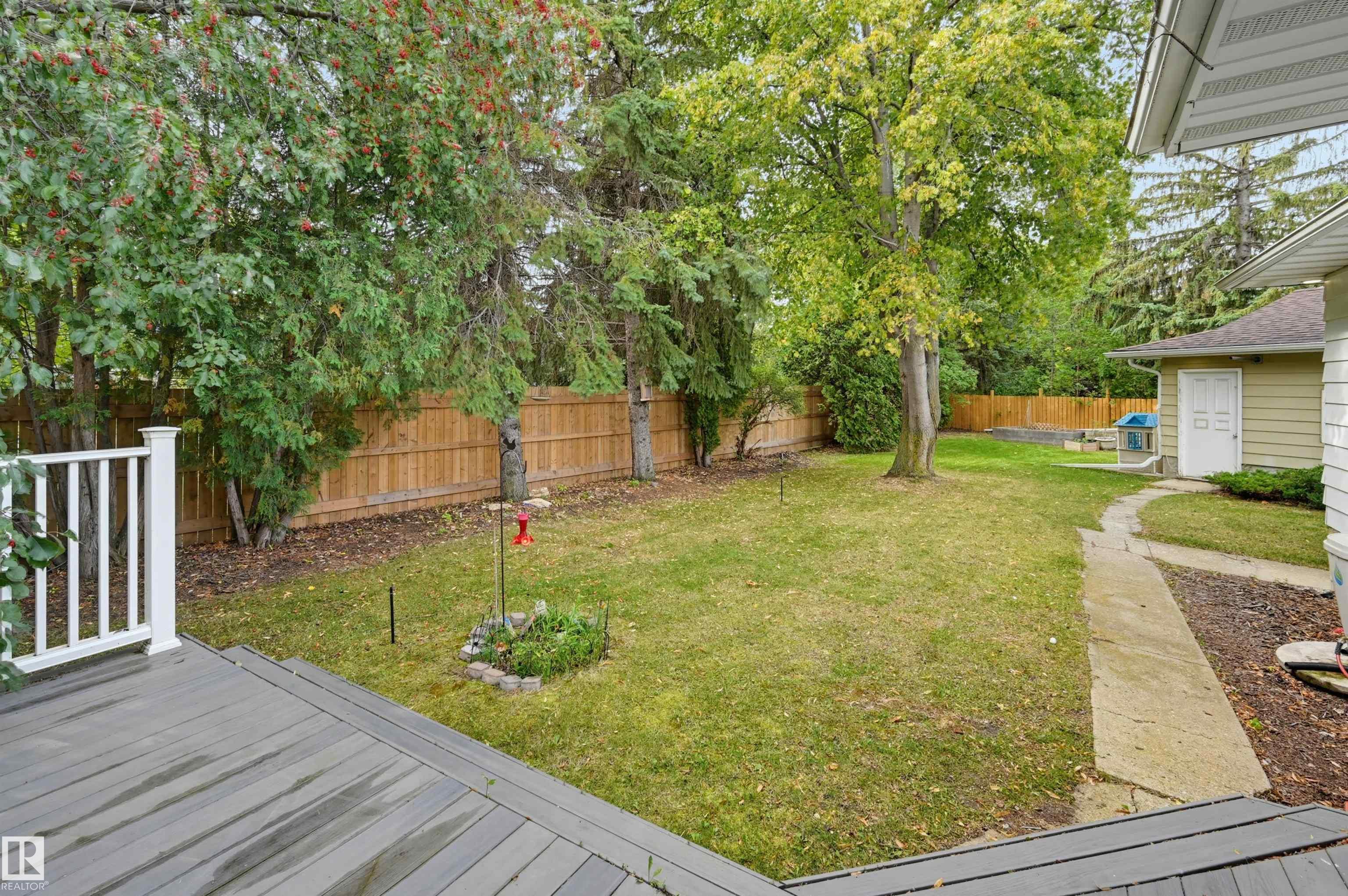 Photo 35 at 11423 35 Avenue NW, Greenfield, Edmonton