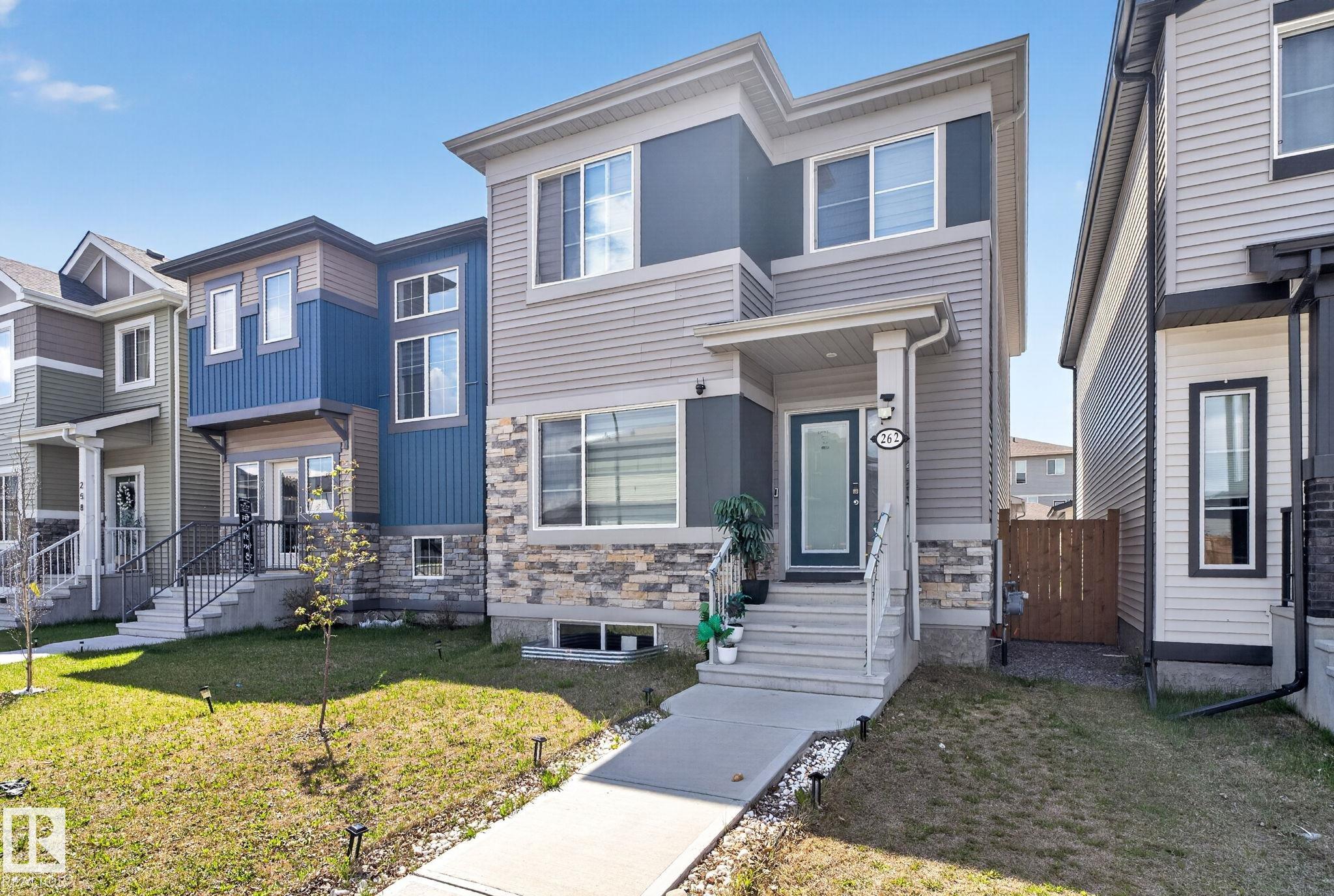 262 Rolston Wynd, Robinson, Leduc