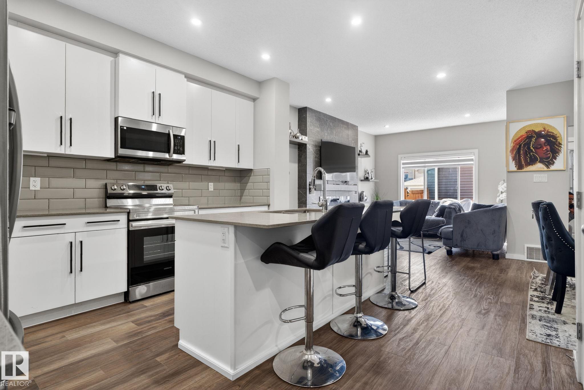 Photo 23 at 262 Rolston Wynd, Robinson, Leduc