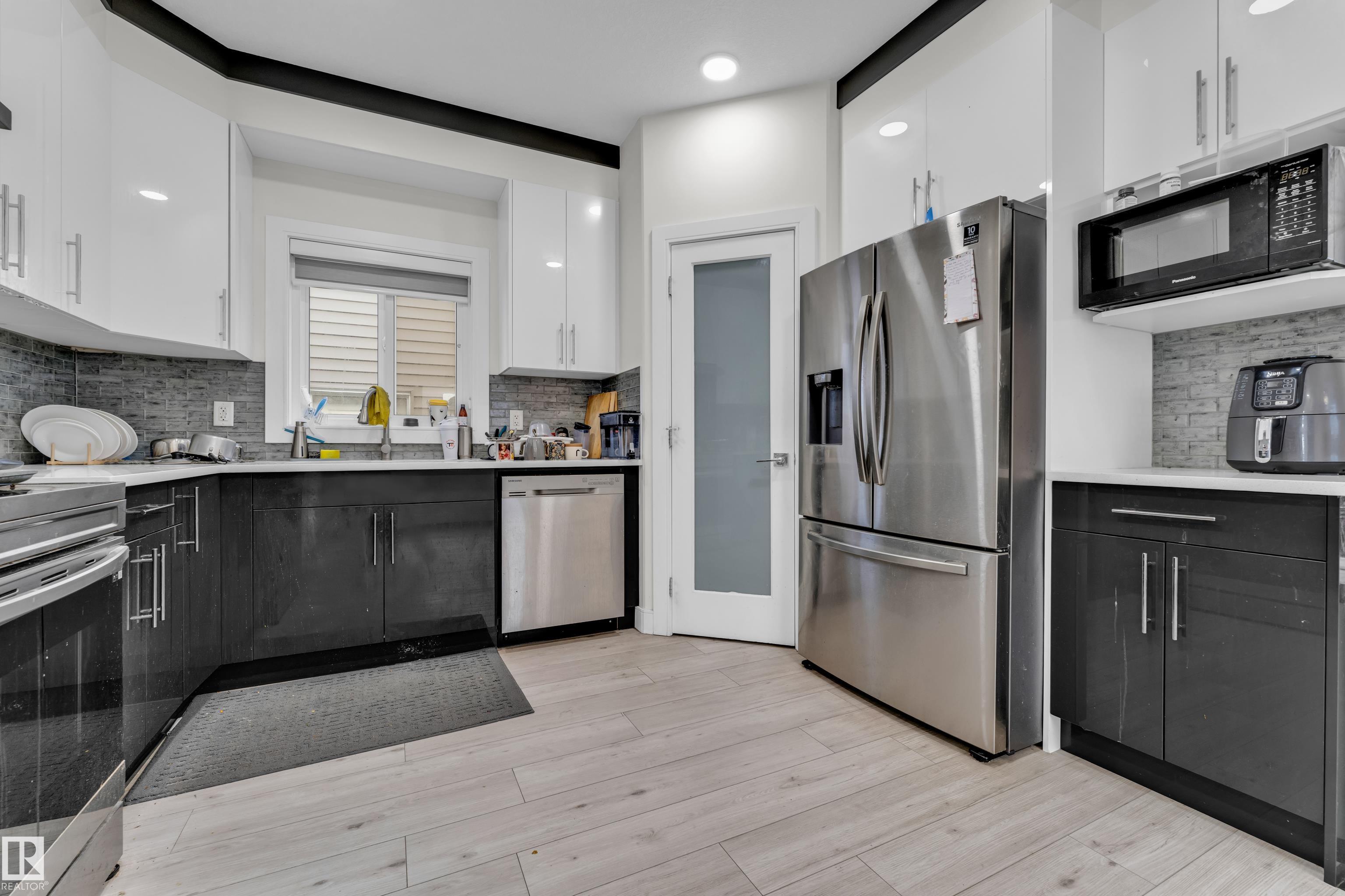 Photo 10 at 1750 25a Street NW, Laurel, Edmonton