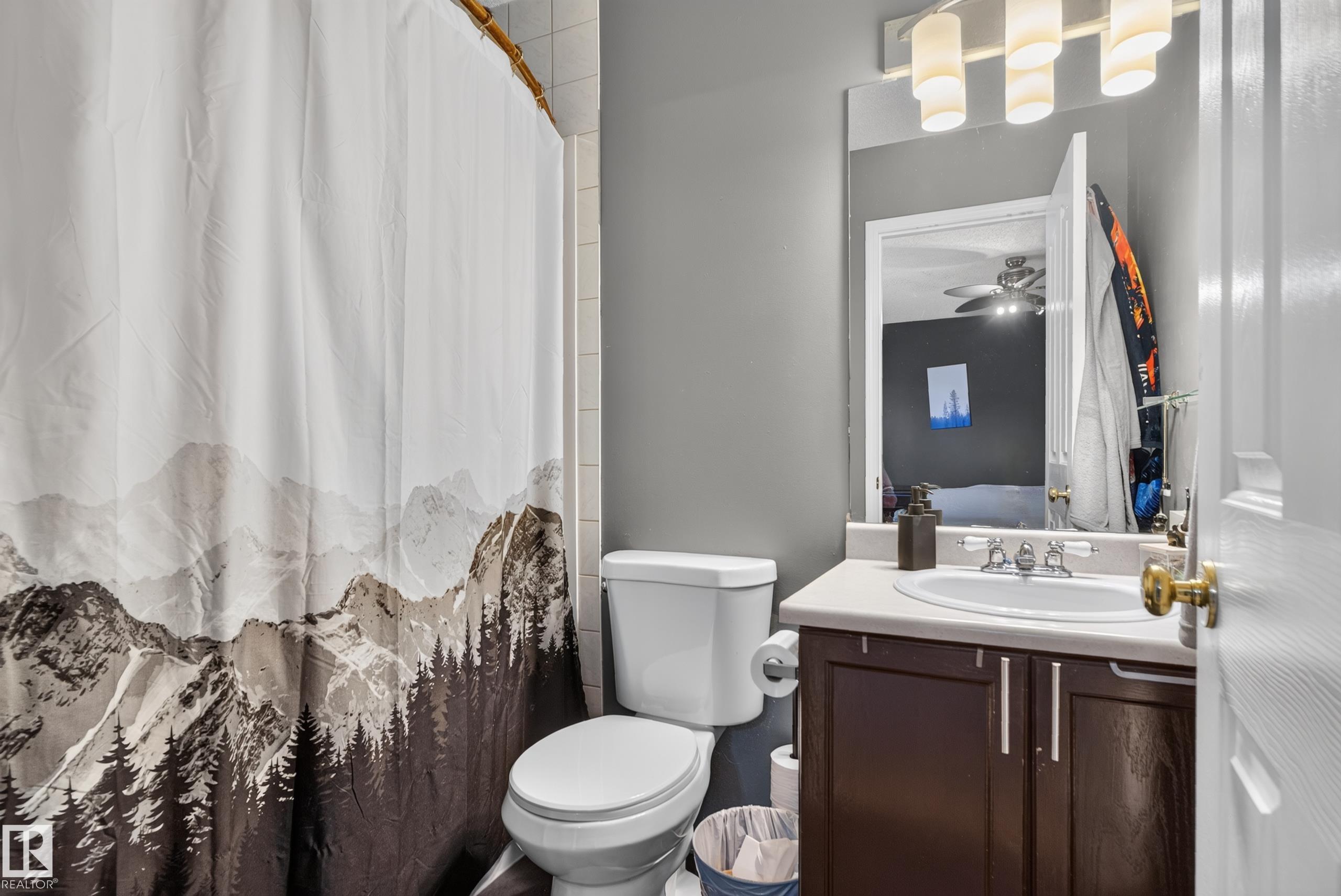 Photo 19 at 9826 180 Avenue NW, Elsinore, Edmonton