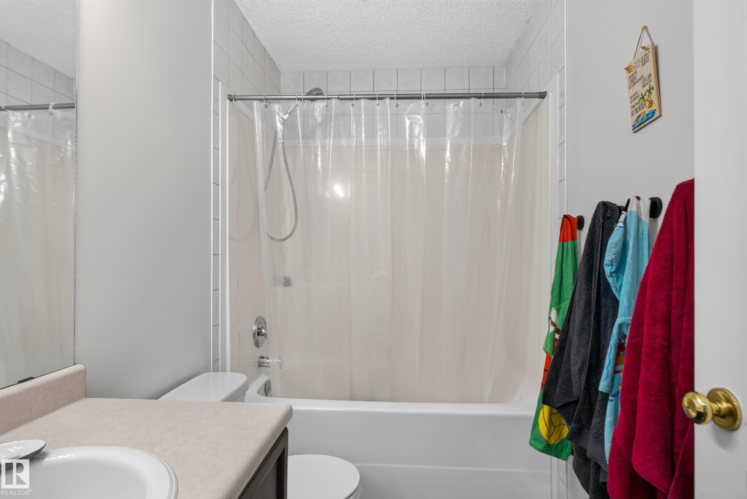 Photo 24 at 9826 180 Avenue NW, Elsinore, Edmonton