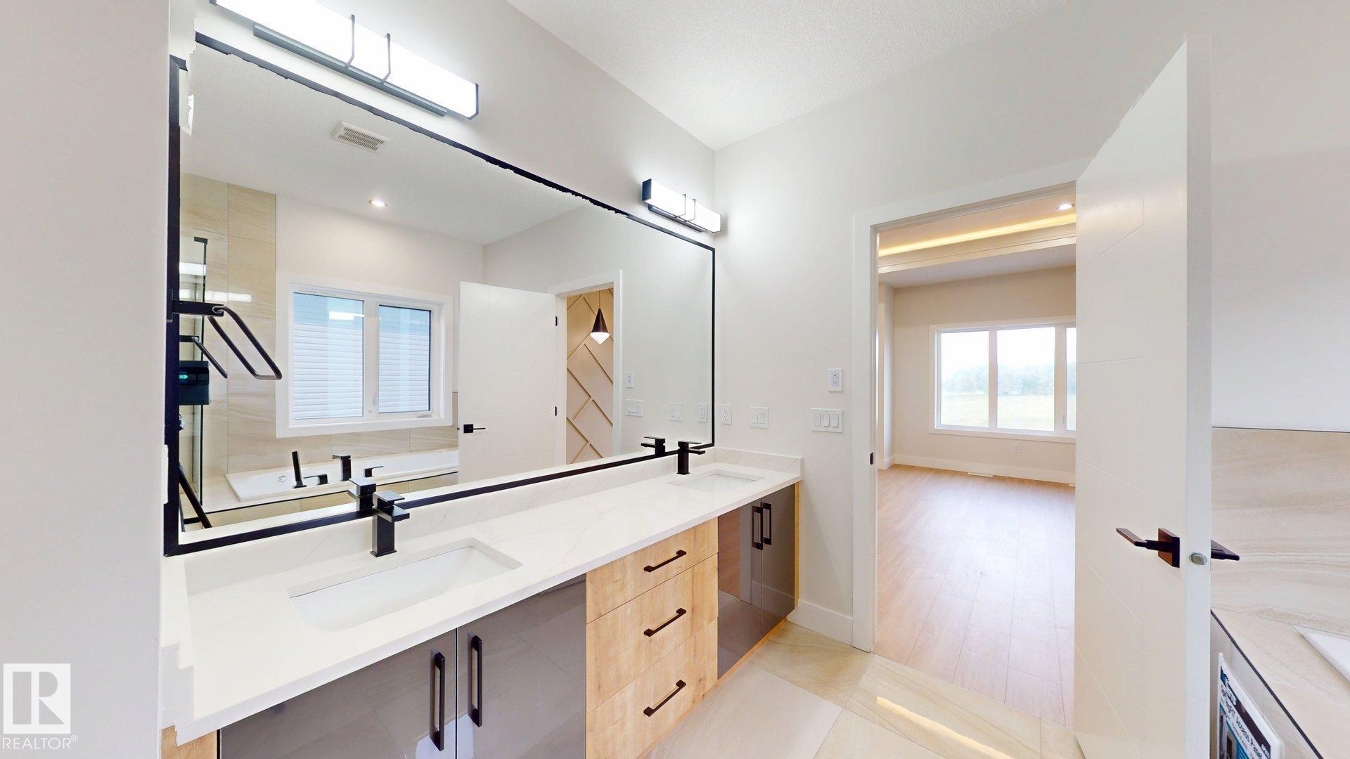 Photo 23 at 4608 17 Avenue SW, Meltwater, Edmonton