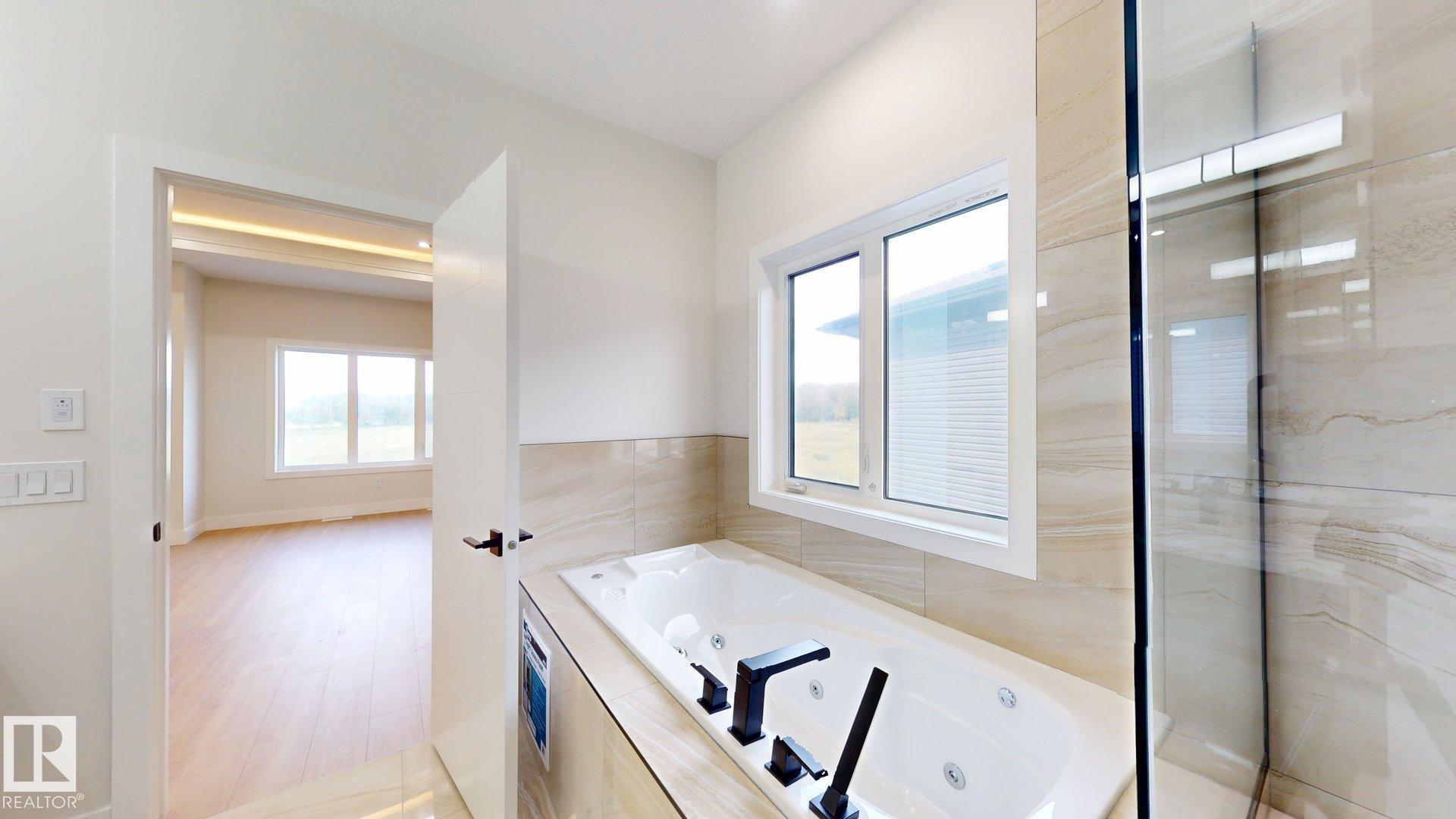 Photo 24 at 4608 17 Avenue SW, Meltwater, Edmonton