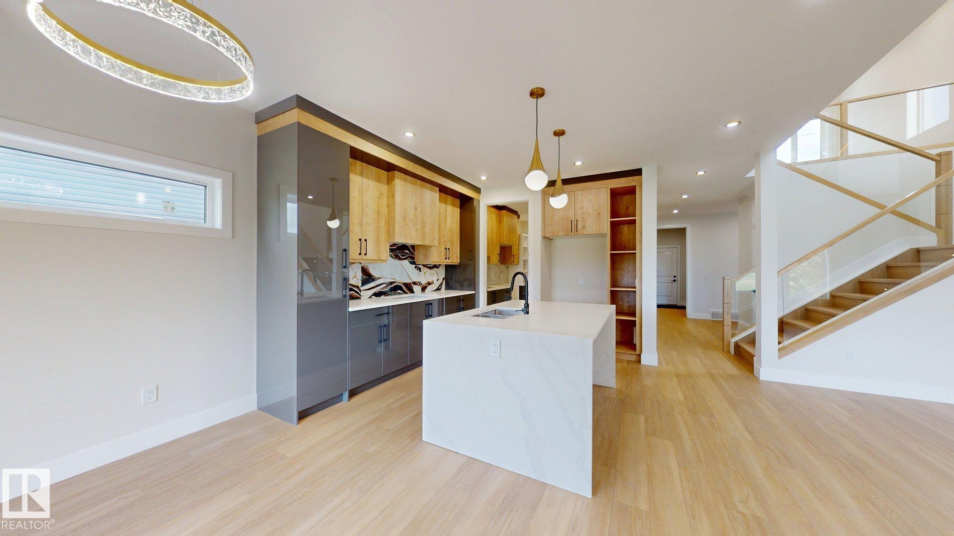 Photo 9 at 4608 17 Avenue SW, Meltwater, Edmonton