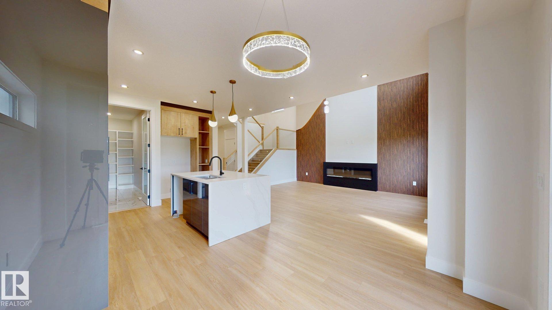 Photo 10 at 4608 17 Avenue SW, Meltwater, Edmonton