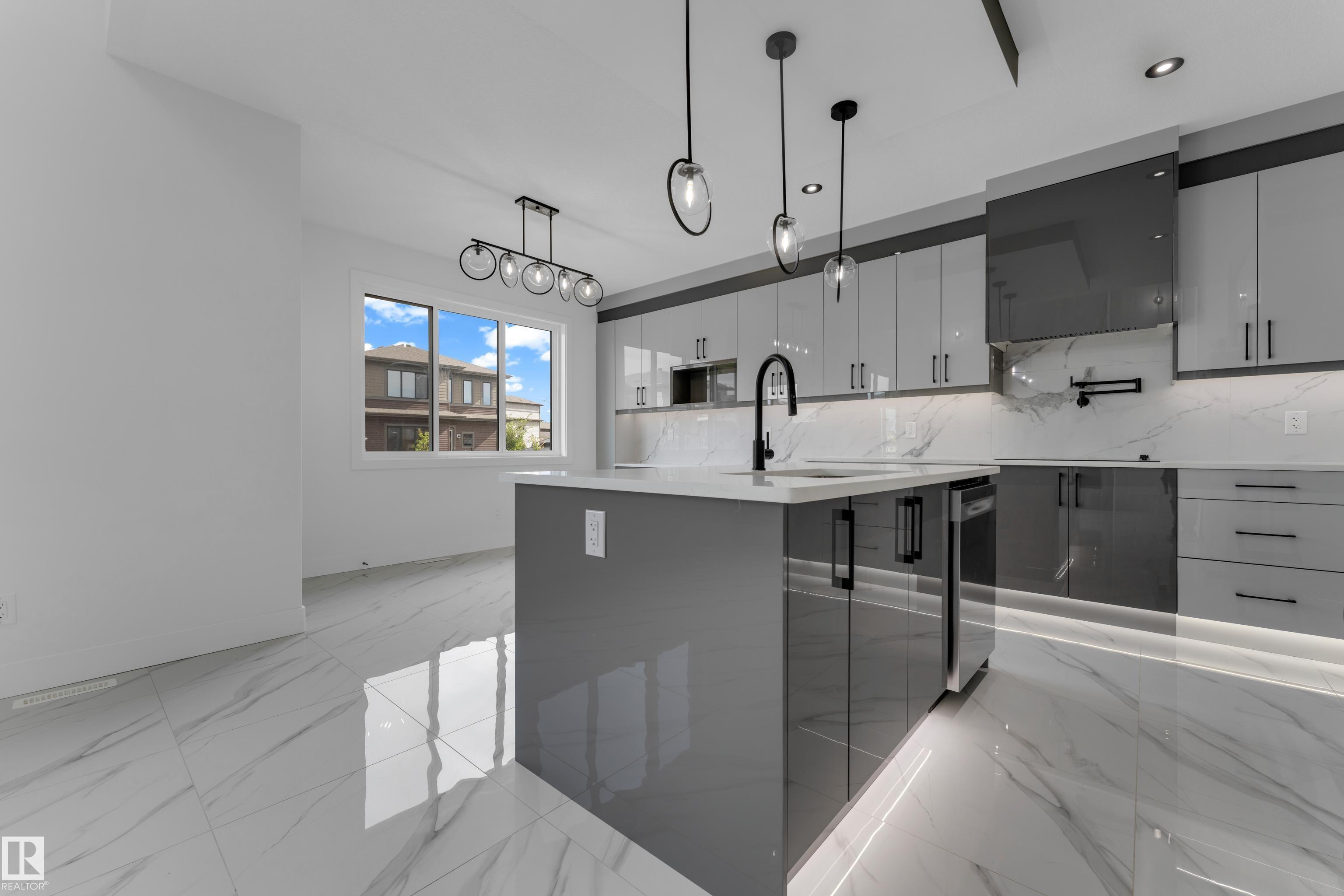 Photo 15 at 202 Linden Loop, Woodbend, Leduc