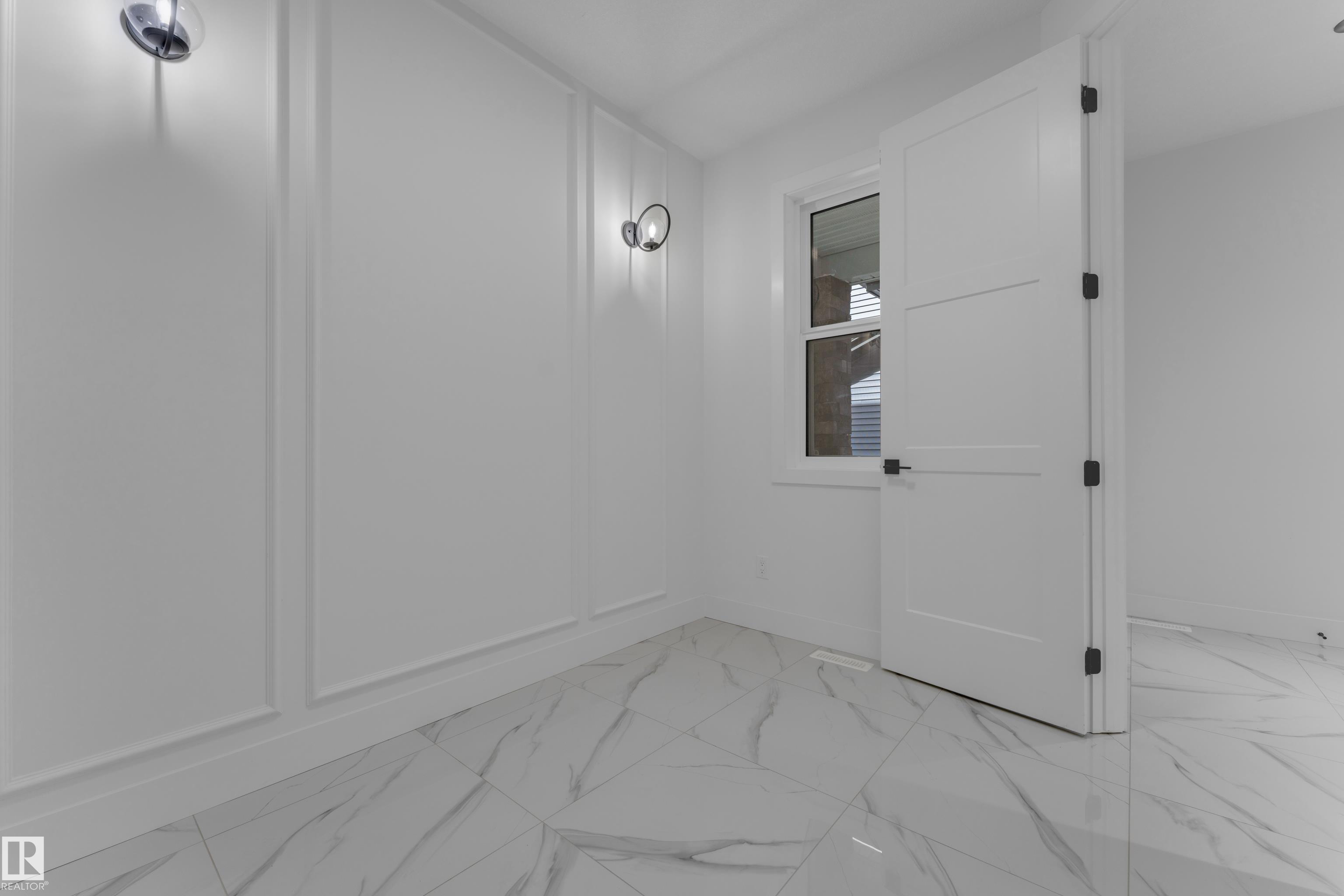 Photo 6 at 202 Linden Loop, Woodbend, Leduc
