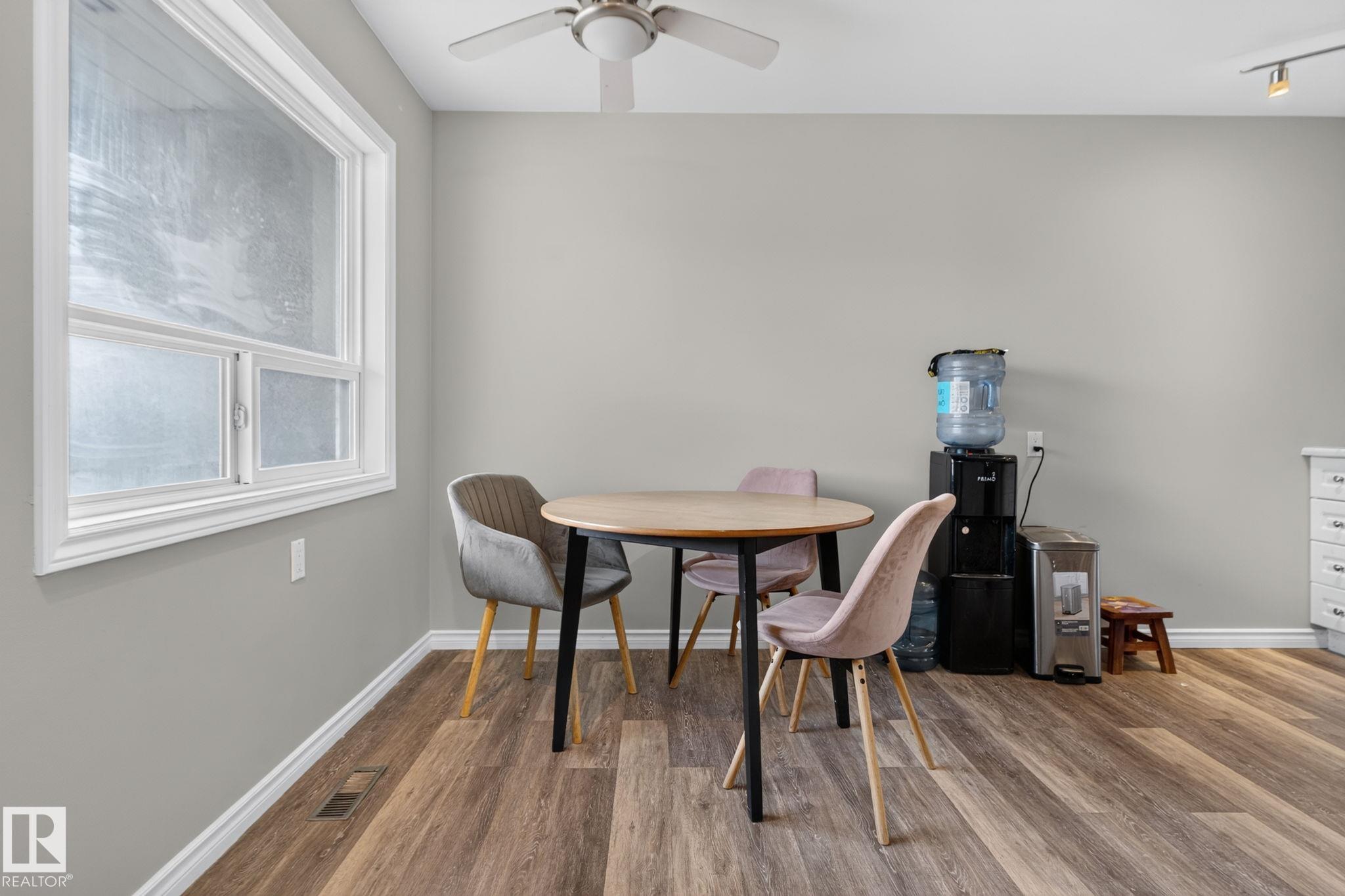 Photo 14 at 17775 95 Street NW, Lago Lindo, Edmonton