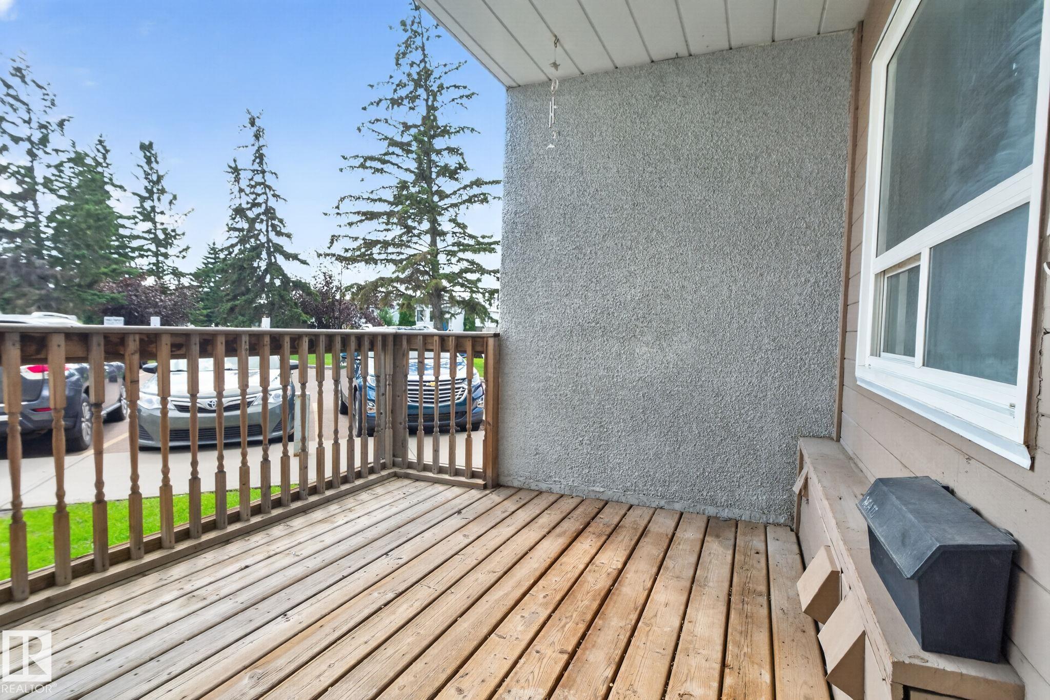 Photo 43 at 17775 95 Street NW, Lago Lindo, Edmonton