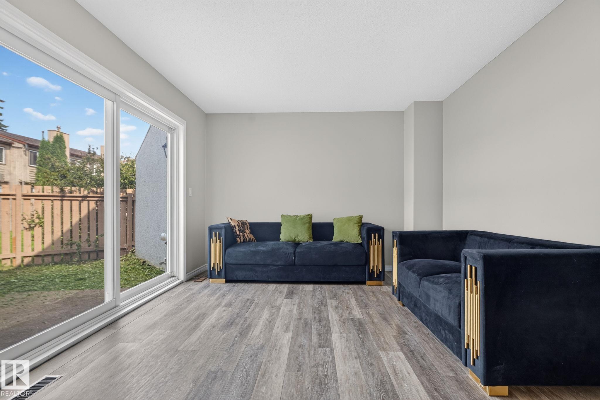 Photo 9 at 17775 95 Street NW, Lago Lindo, Edmonton