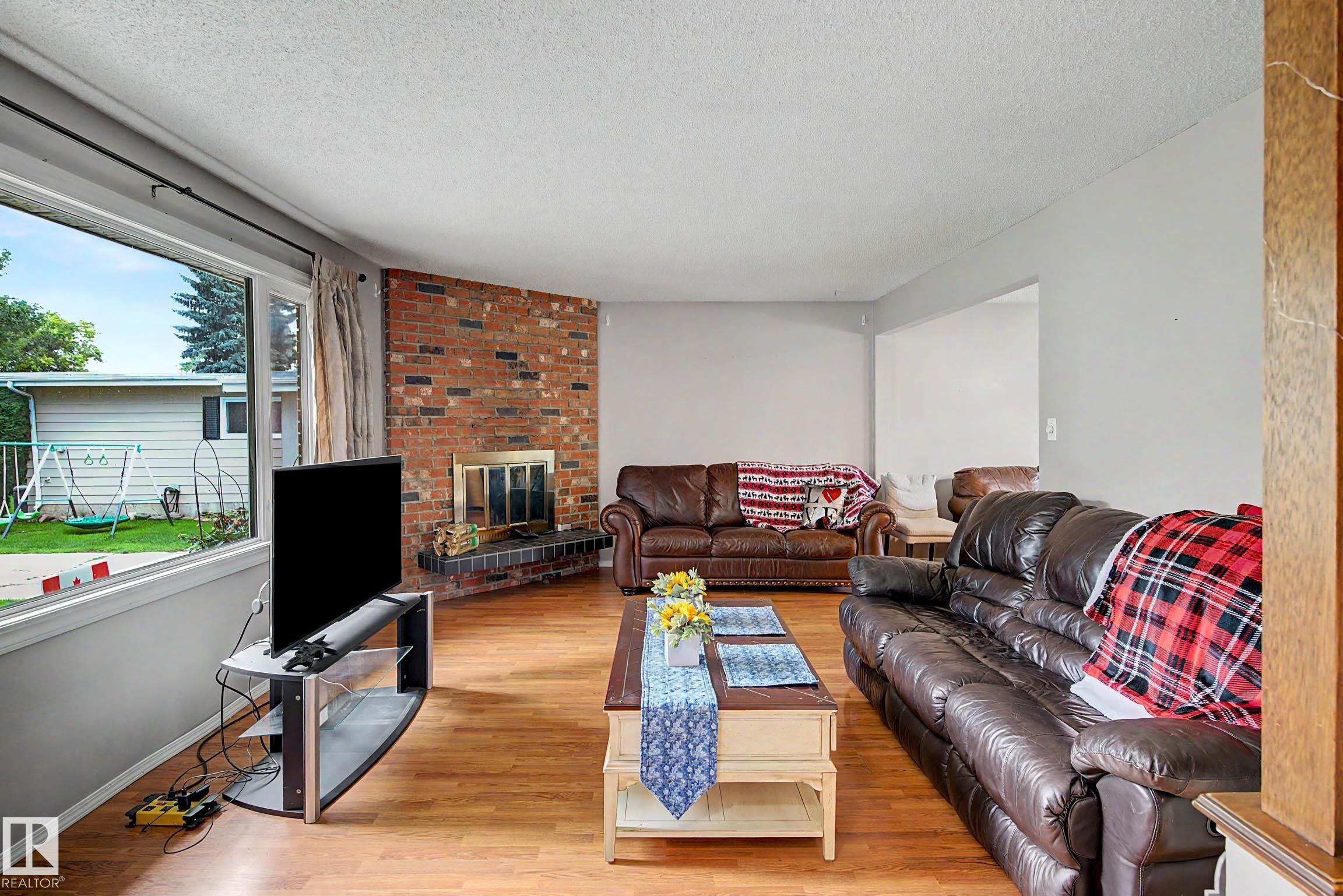 23 Montcalm Crescent, Mission, St. Albert