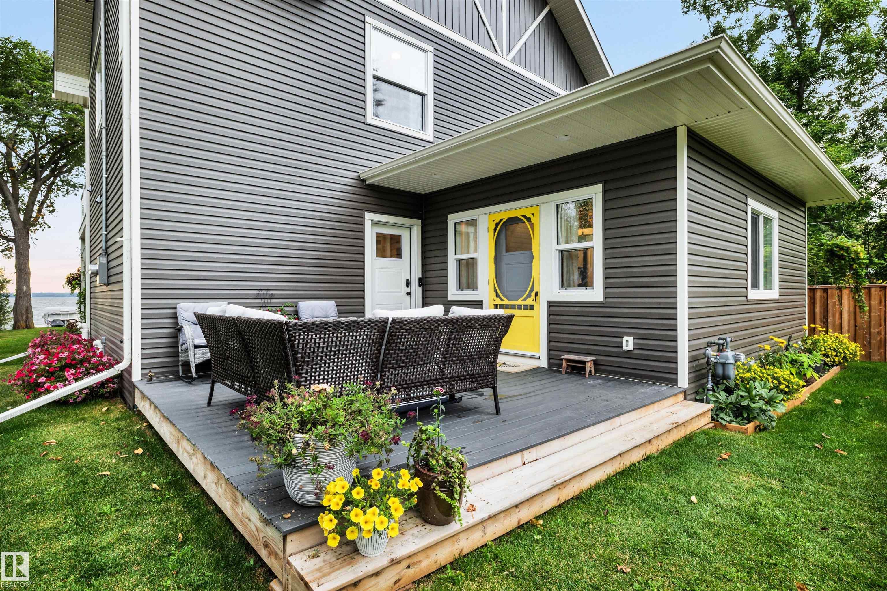 66 Beach Avenue, Itaska Beach, Rural Leduc County