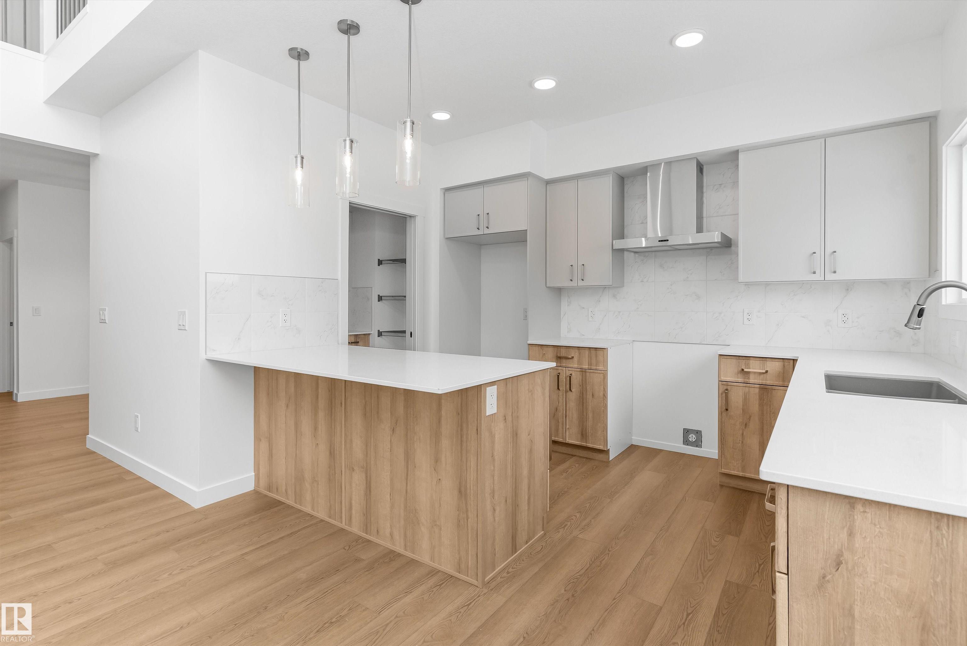 Photo 4 at 2209 194a Street NW, River's Edge, Edmonton