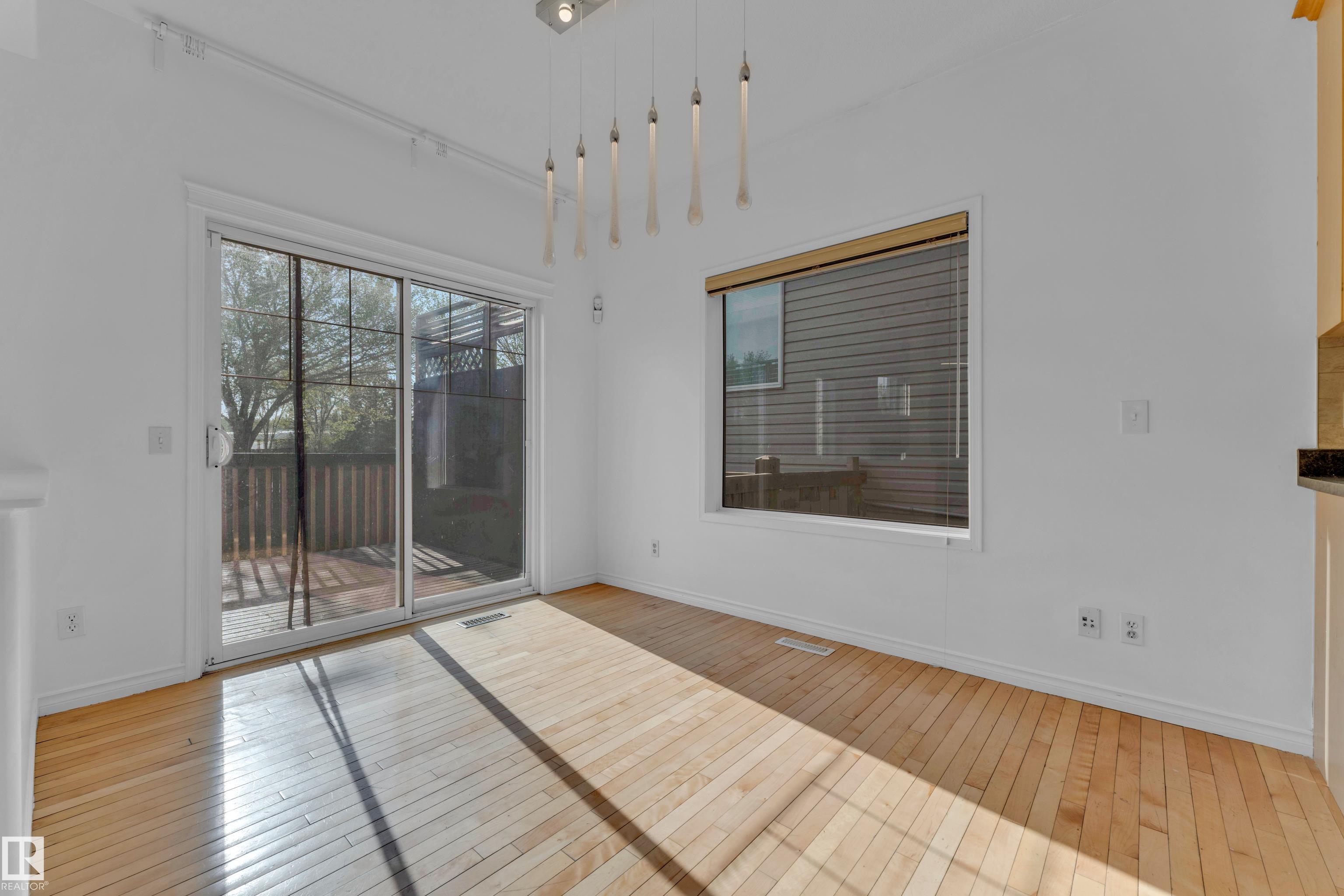 Photo 13 at 5528 209st NW, The Hamptons, Edmonton