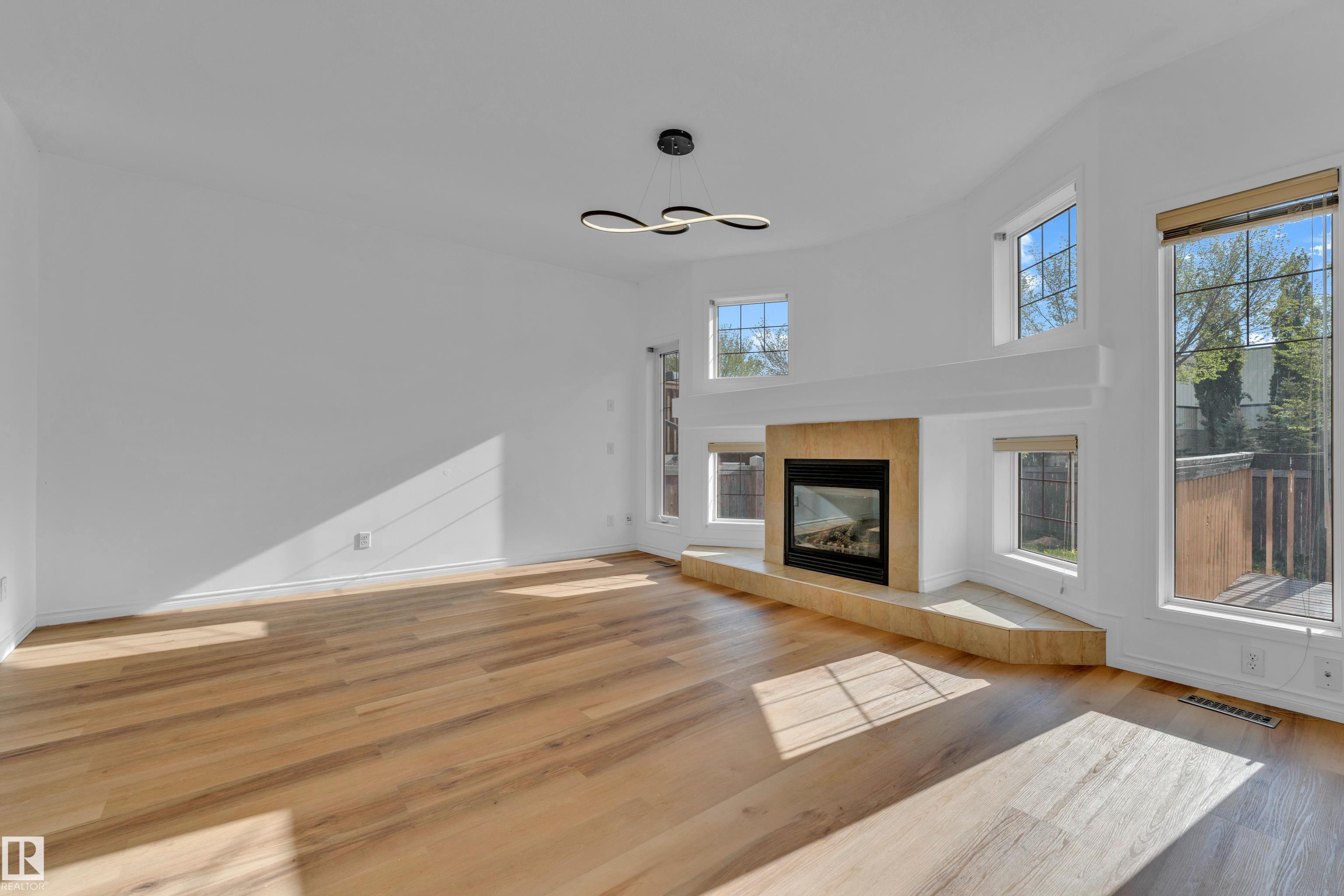 Photo 14 at 5528 209st NW, The Hamptons, Edmonton