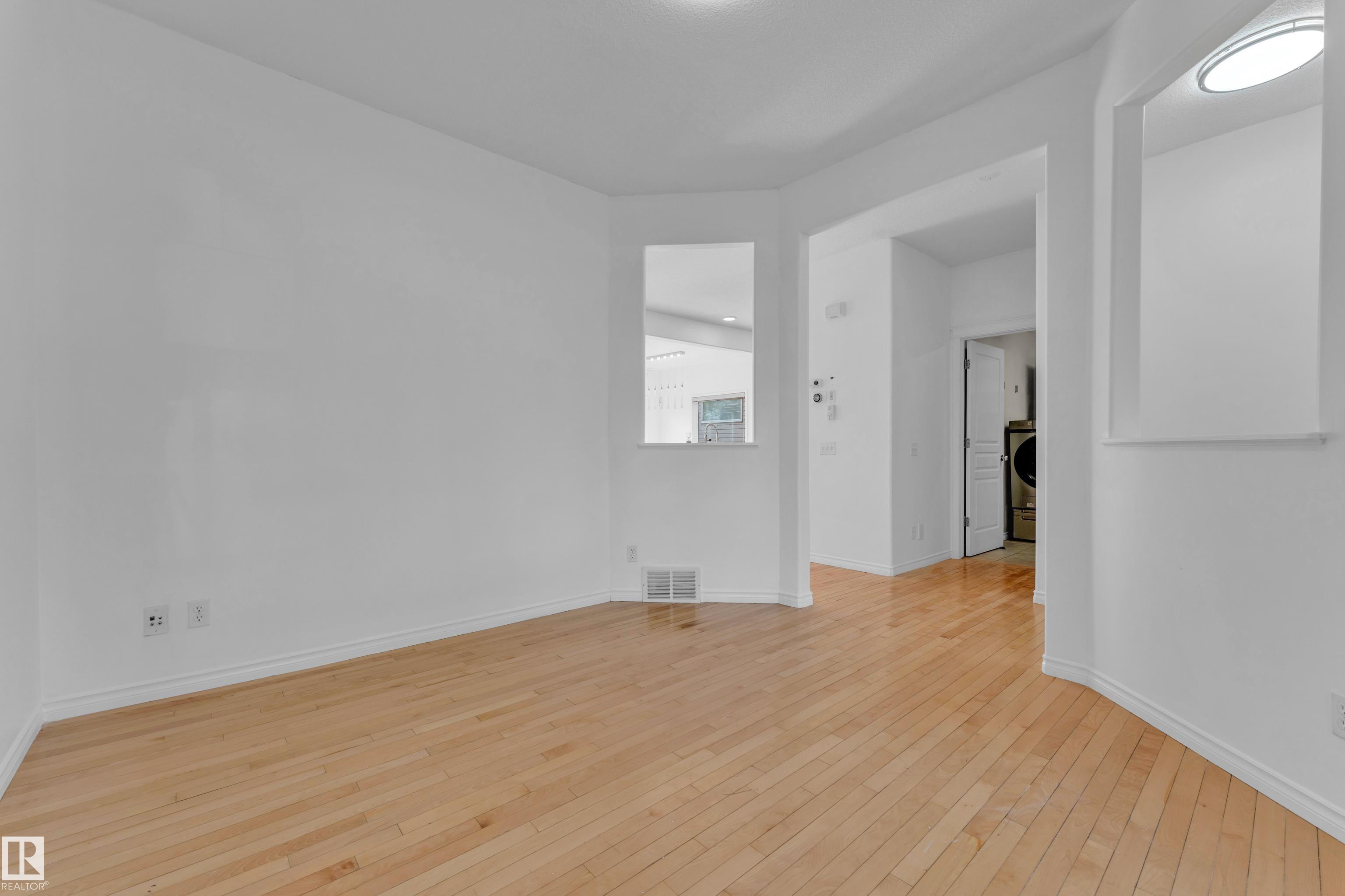 Photo 8 at 5528 209st NW, The Hamptons, Edmonton